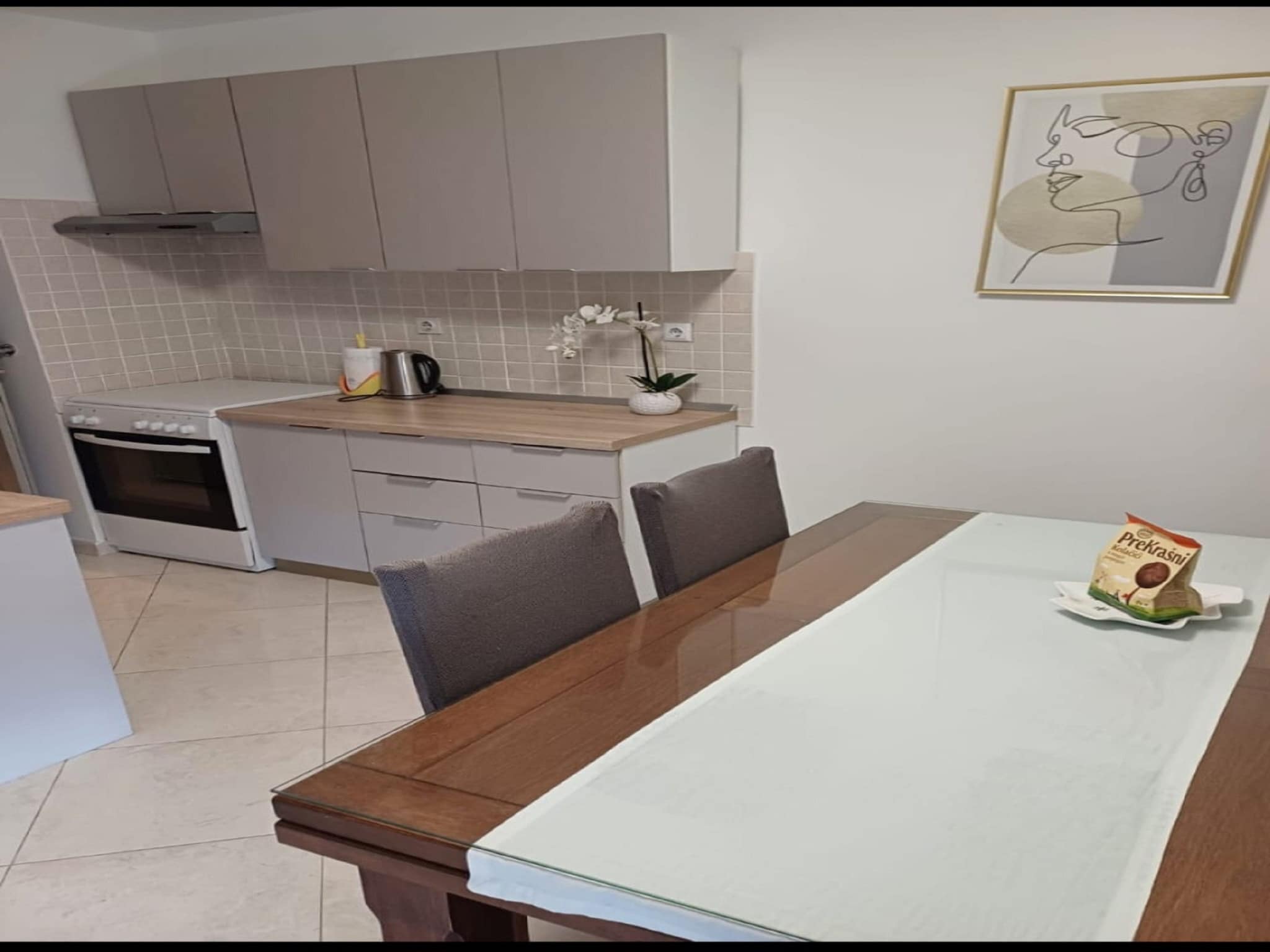 Apartmá Apartment Alba - Three Bedroom Apartment with Logg