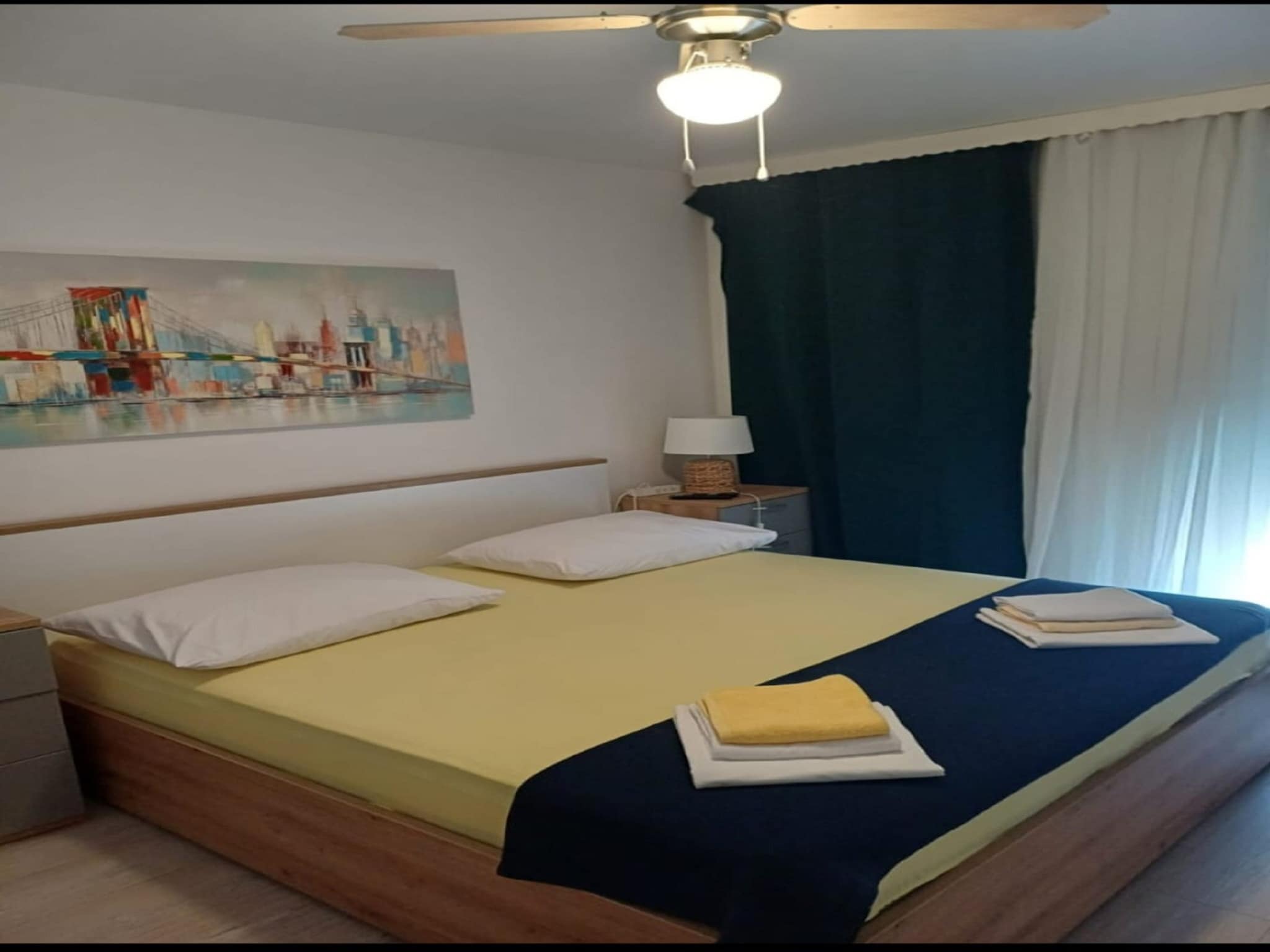 Apartmá Apartment Alba - Three Bedroom Apartment with Logg