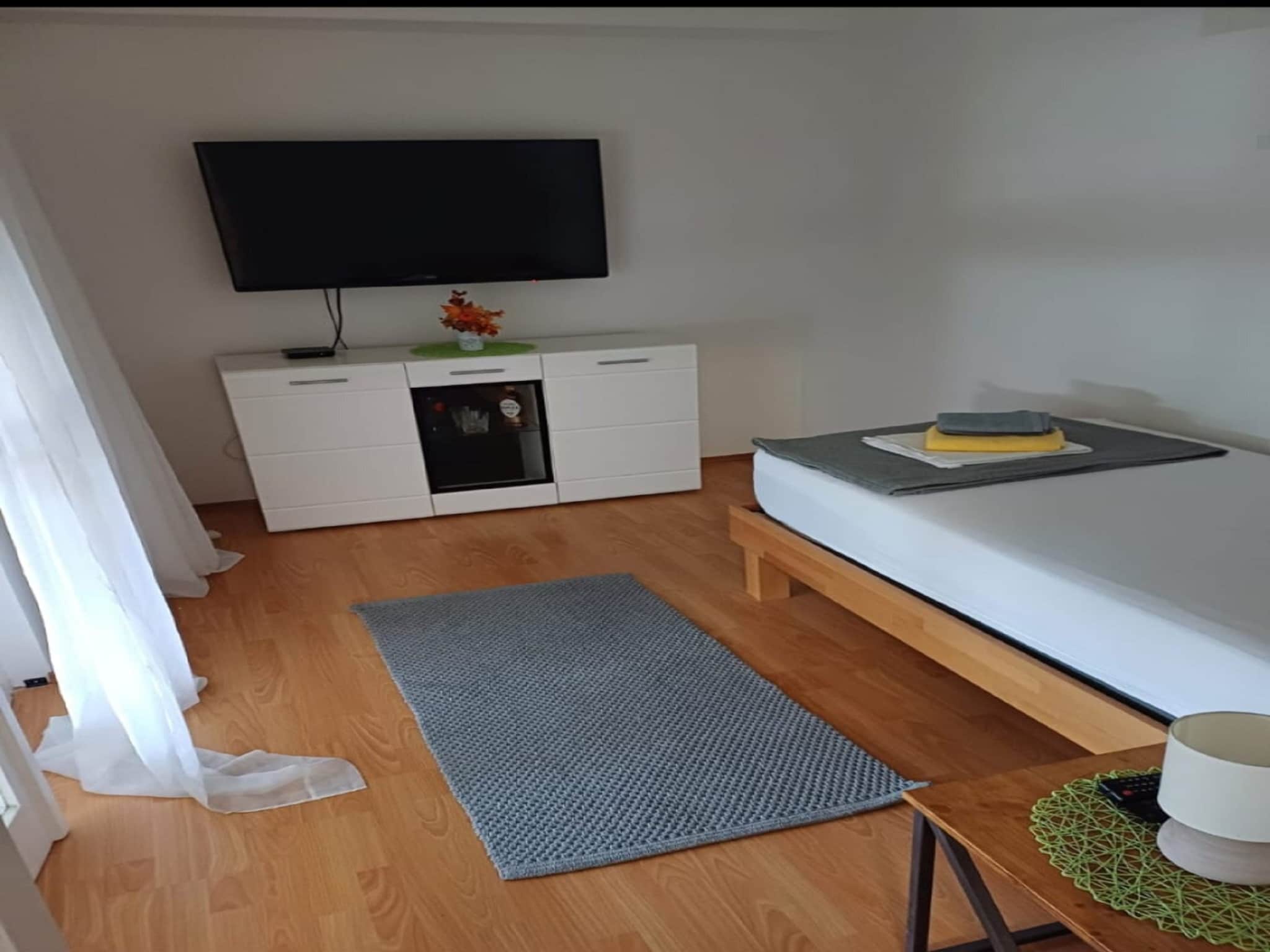 Apartmá Apartment Alba - Three Bedroom Apartment with Logg