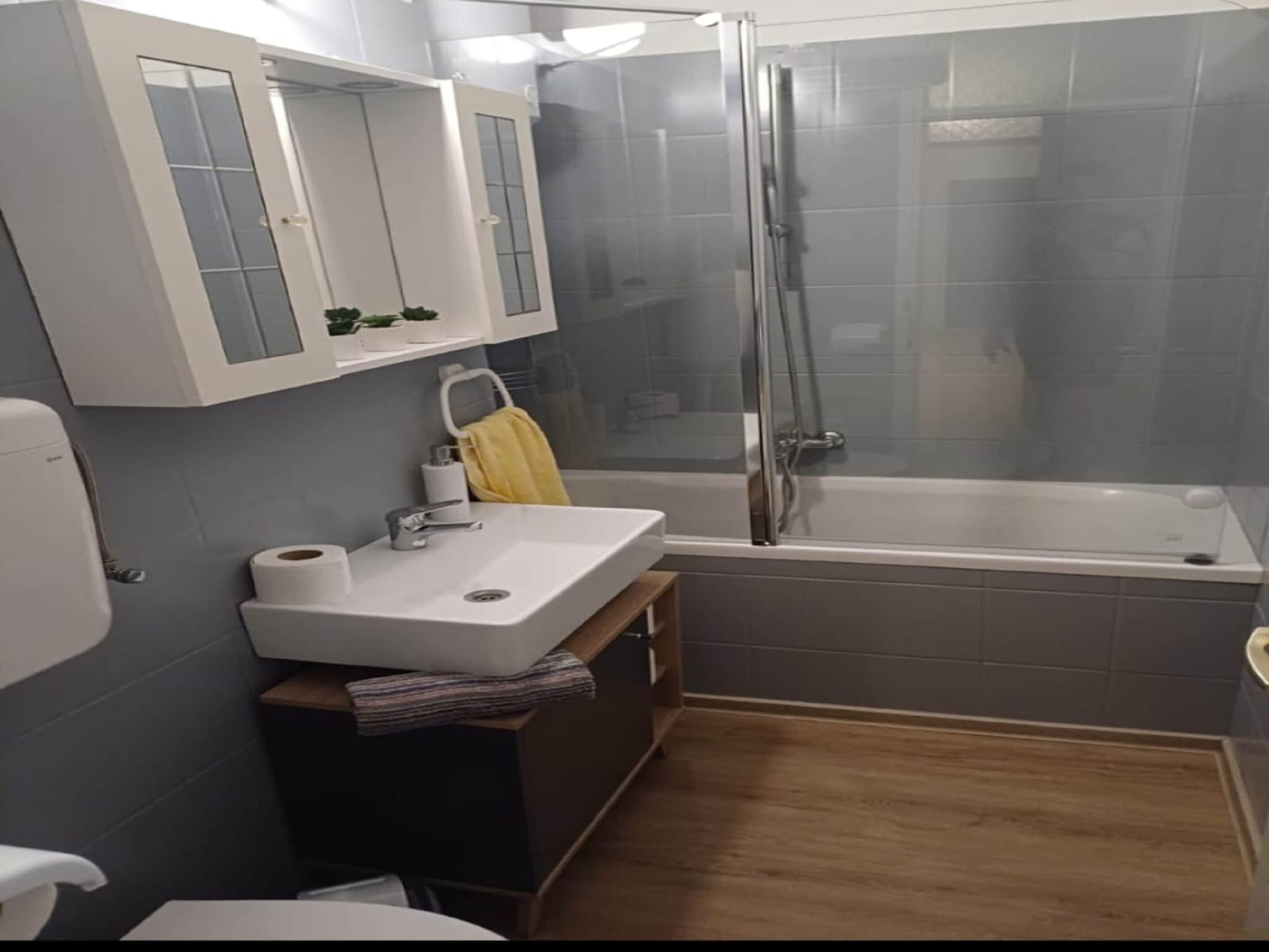 Apartmá Apartment Alba - Three Bedroom Apartment with Logg