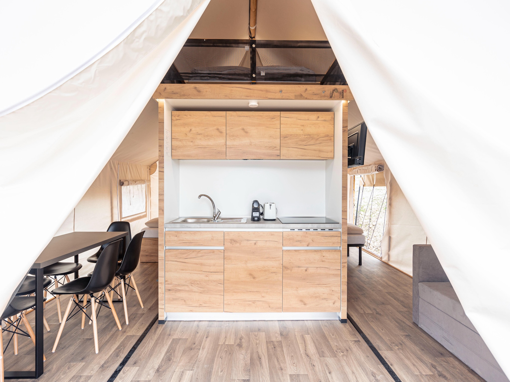   Chalets & Glamping Nassfeld 5