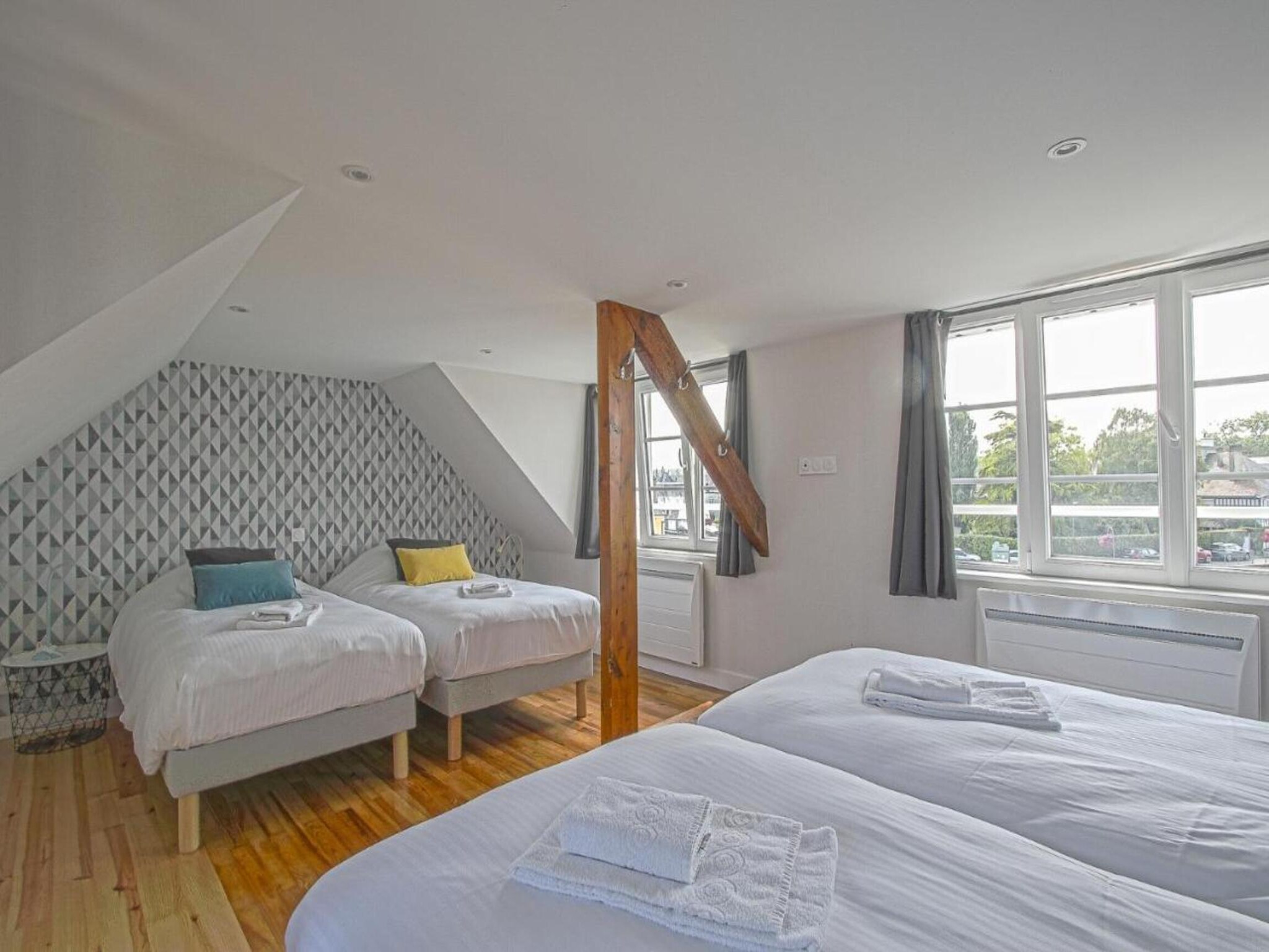   LA MAISON BLEUE/ TAILLEPIED