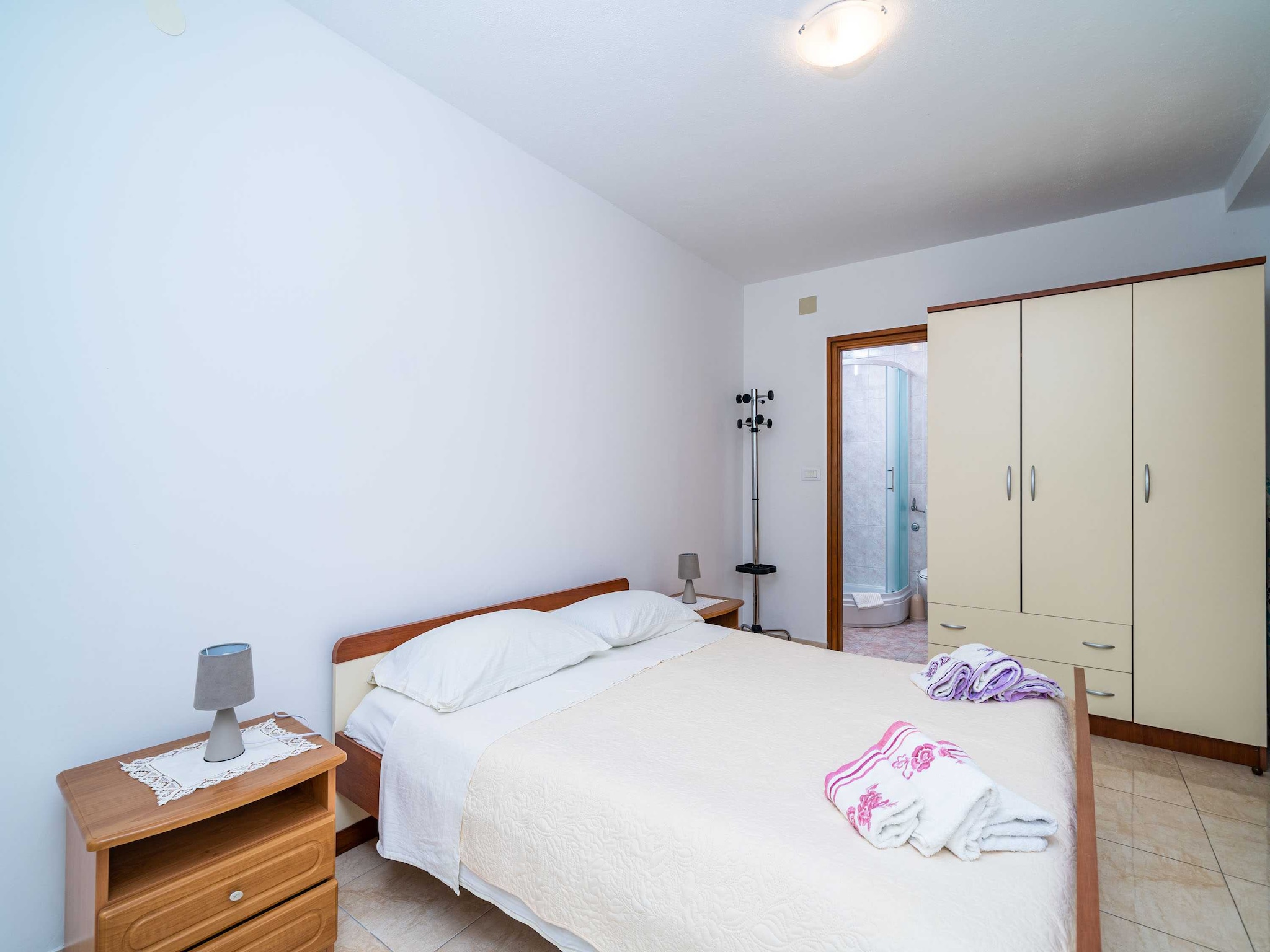 Apartmá Apartments Zarac - One Bedroom Apartment with Terr