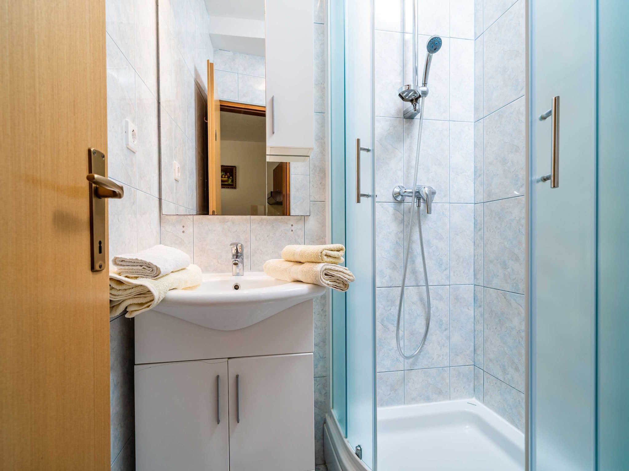 Apartmá Apartments Zarac - One Bedroom Apartment with Terr