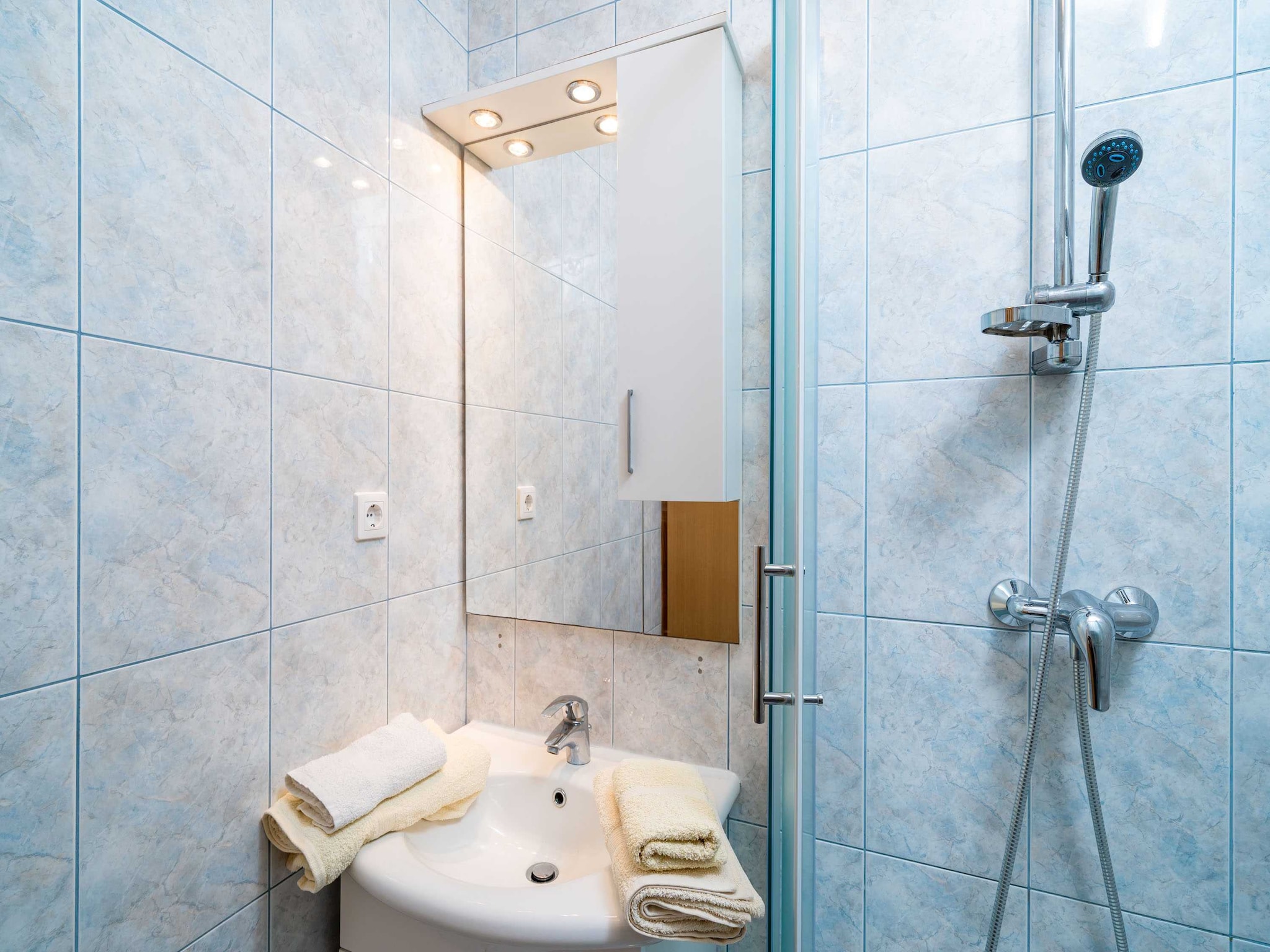 Apartmá Apartments Zarac - One Bedroom Apartment with Terr