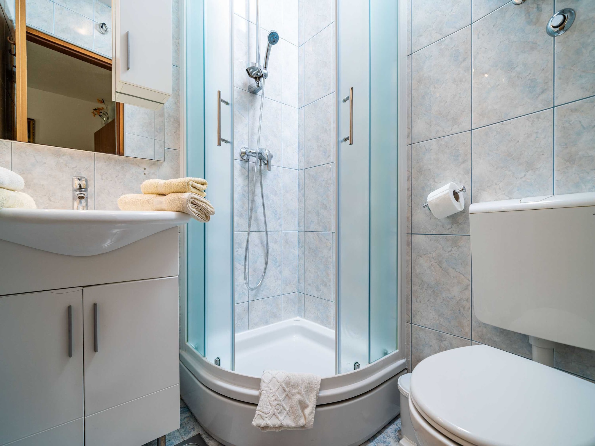 Apartmá Apartments Zarac - One Bedroom Apartment with Terr