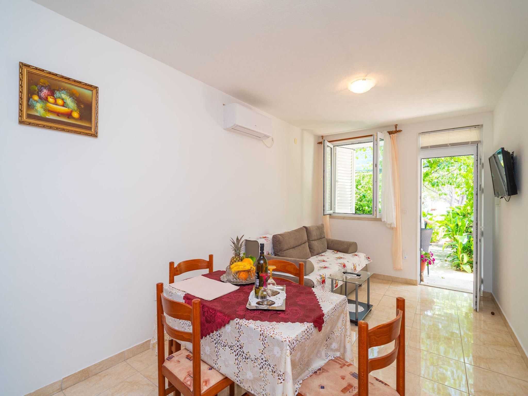 Apartmá Apartments Zarac - One Bedroom Apartment with Terr