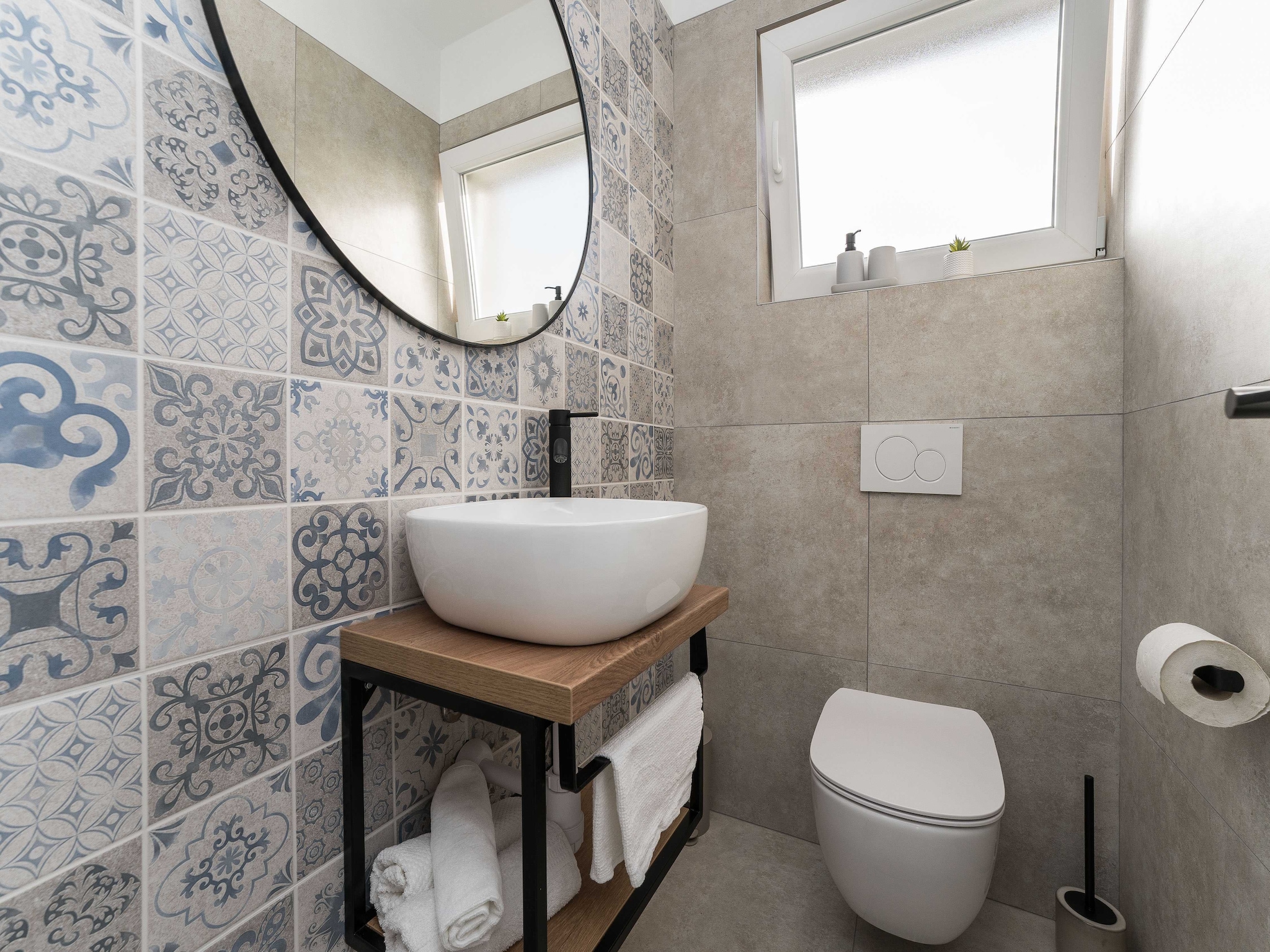 Apartmá Luxury D Apartments - Two Bedroom Apartment with T