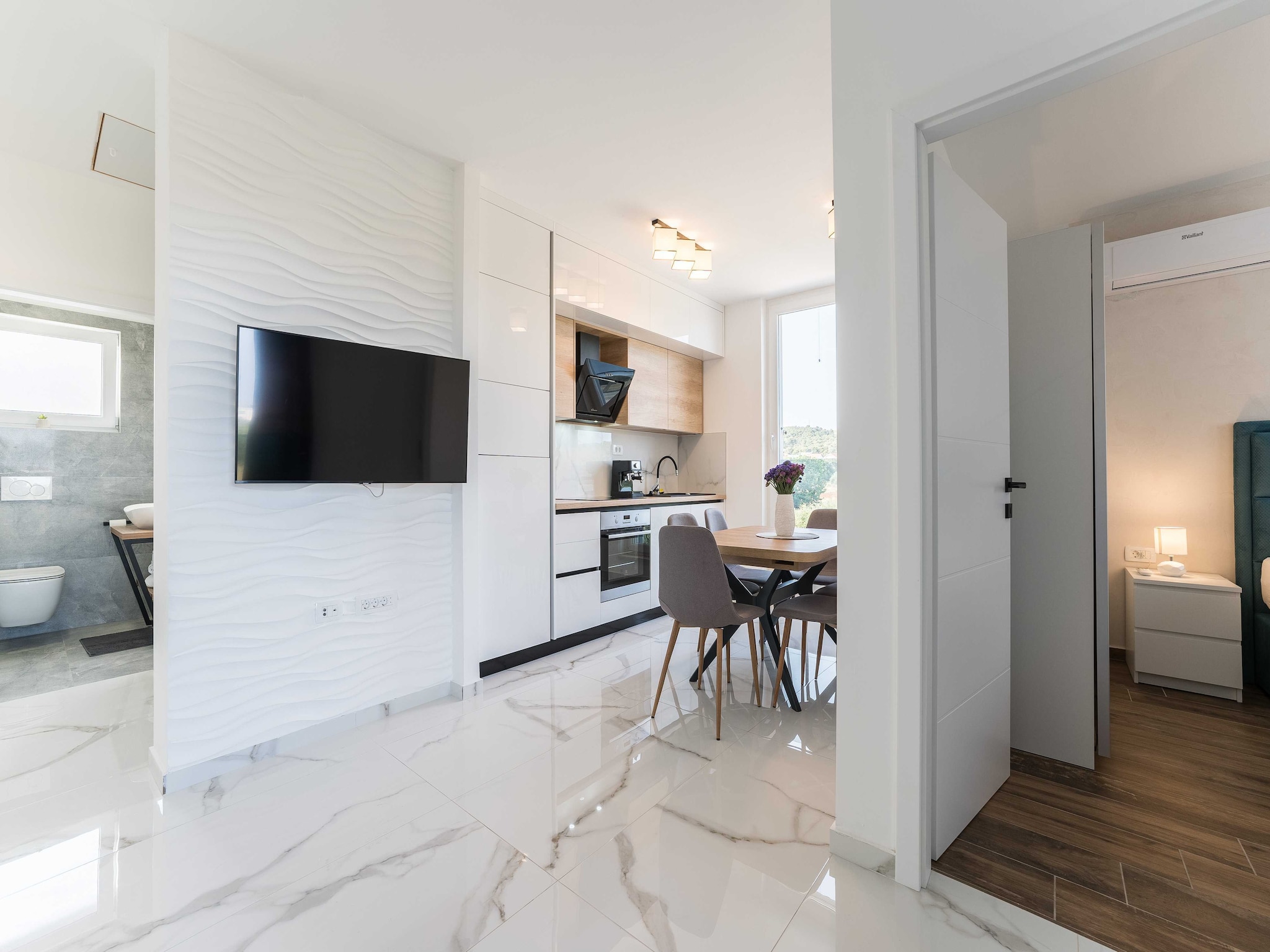 Apartmá Luxury D Apartments - Two Bedroom Apartment with T