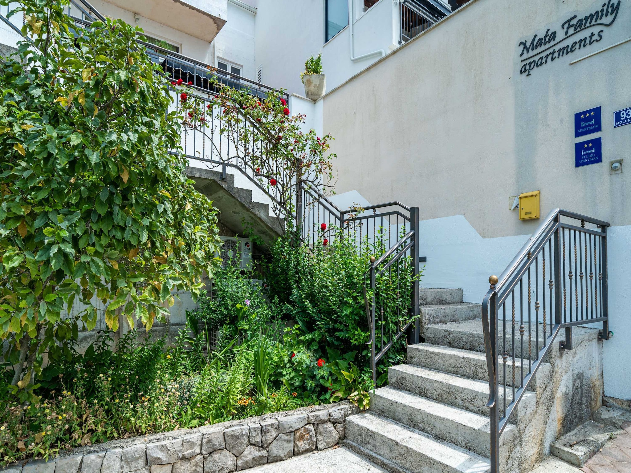 Apartment Hidden Gem Apartment - Two Bedroom Apartment with