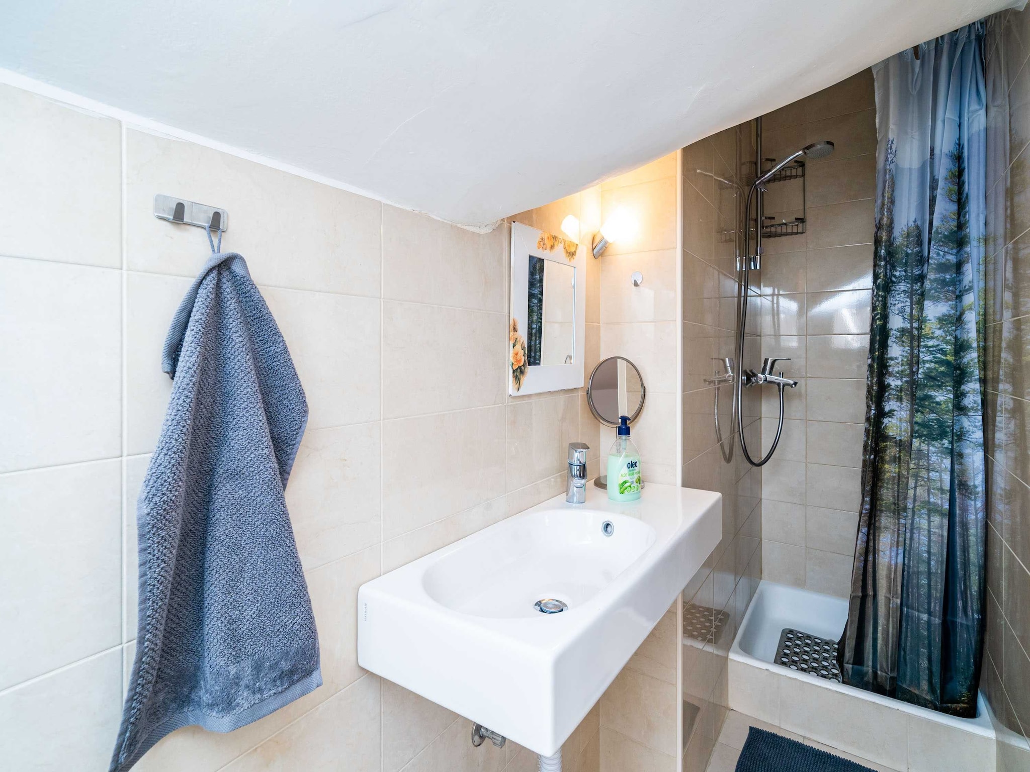 Apartmá Rooms Nina - Double or Twin room with shared terra