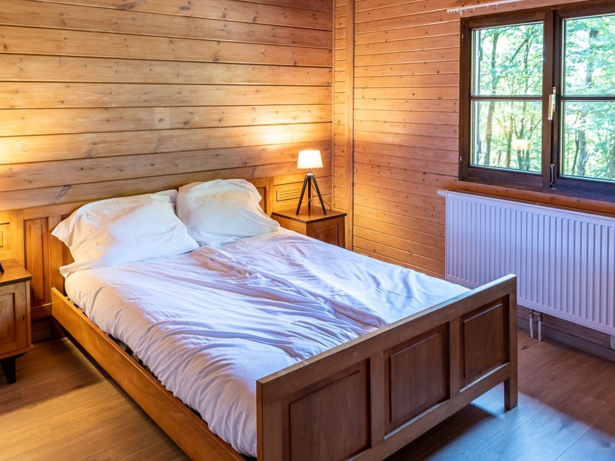 Maison Blue Wood