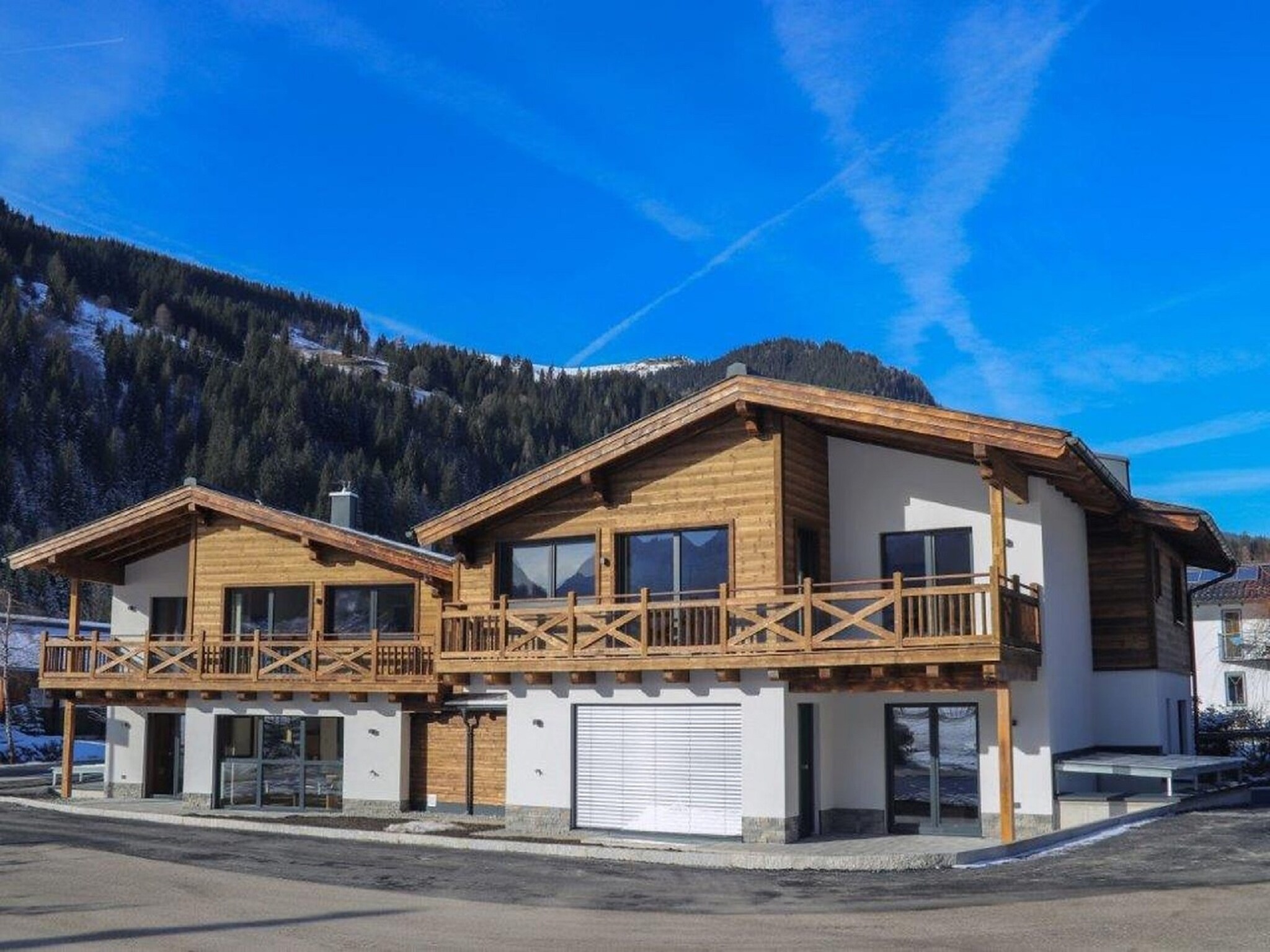   JUCHE FEWO - BLAUER SEE - Haus grün