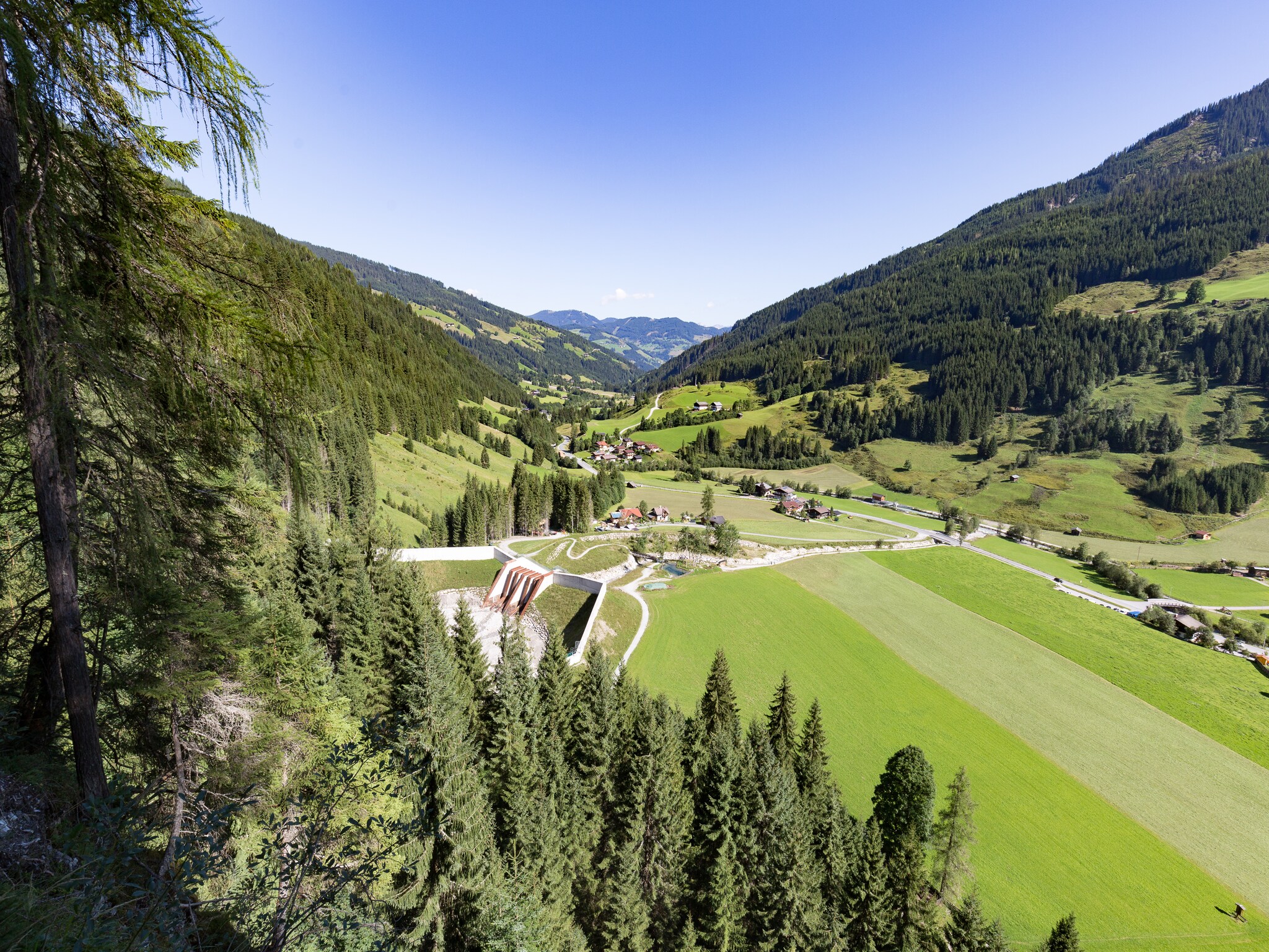   JUCHE FEWO - BLAUER SEE - Haus grün