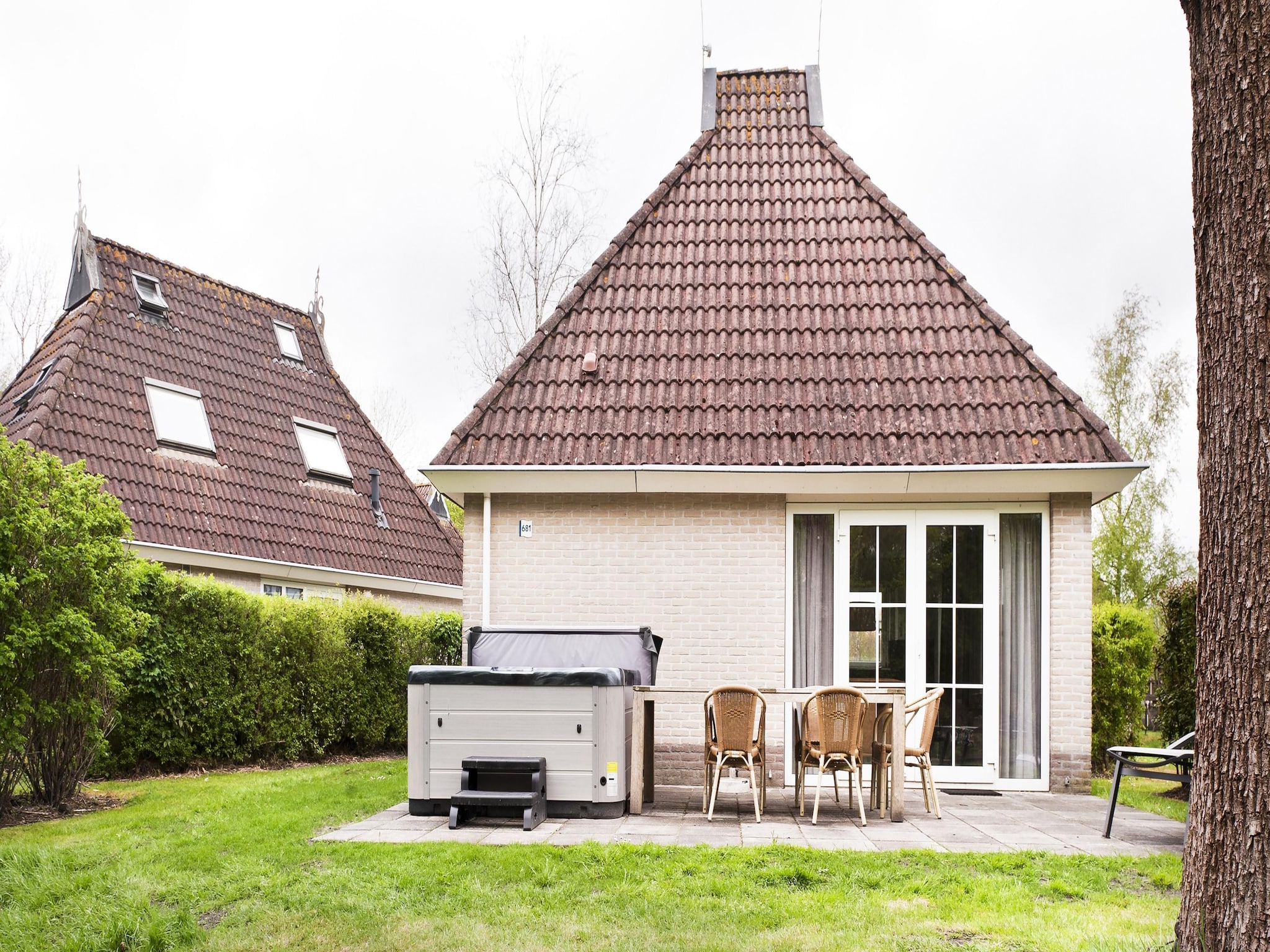   Tobke Wellness de luxe VIP met sauna met buitenspa