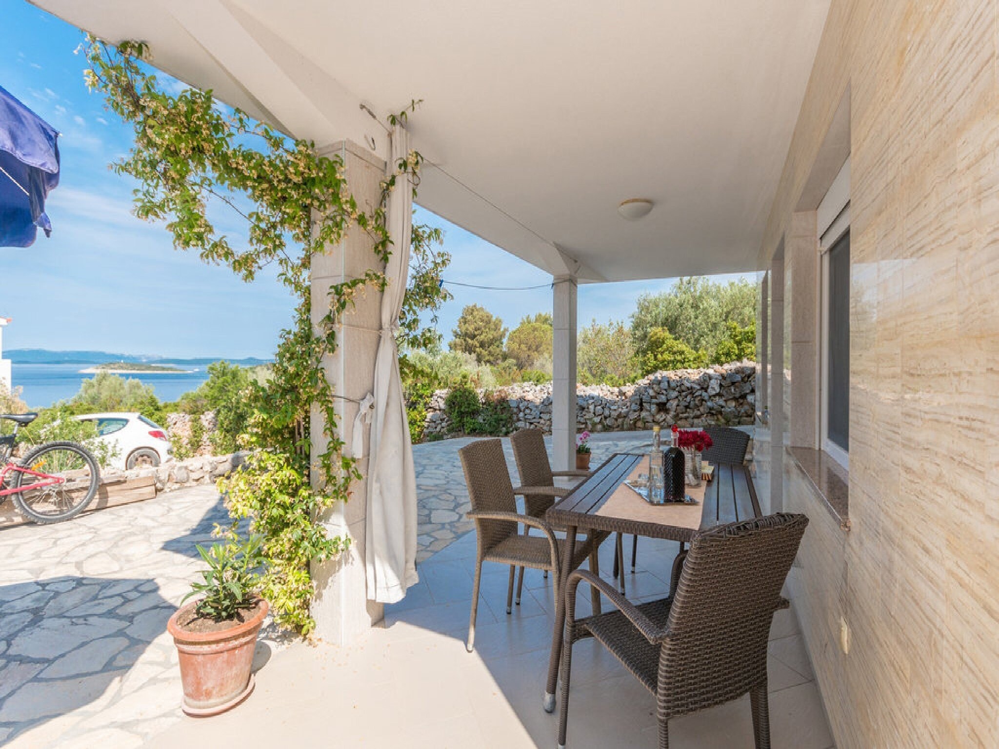 Apartmá Apartments Lilly - Two Bedroom Apartment with Terr