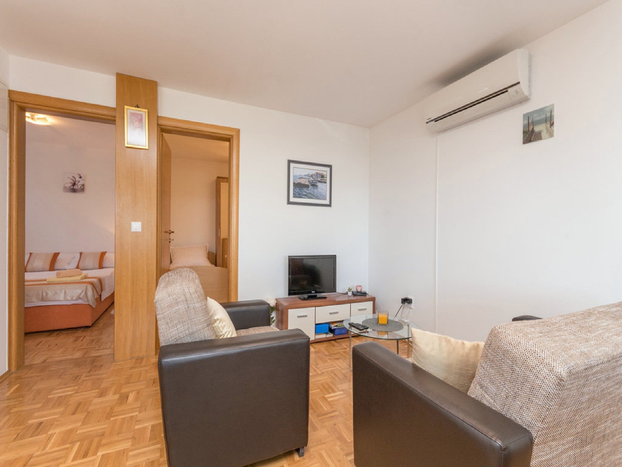 Apartmá Apartments Lilly - Two Bedroom Apartment with Terr
