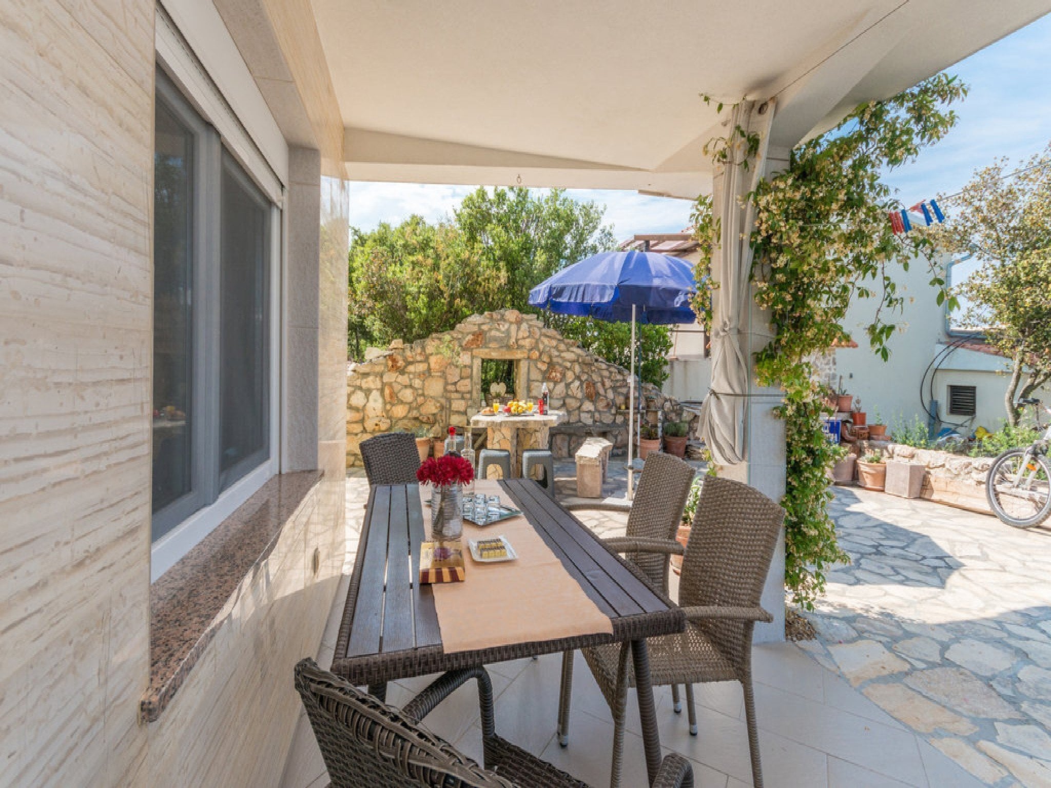 Apartmá Apartments Lilly - Two Bedroom Apartment with Terr