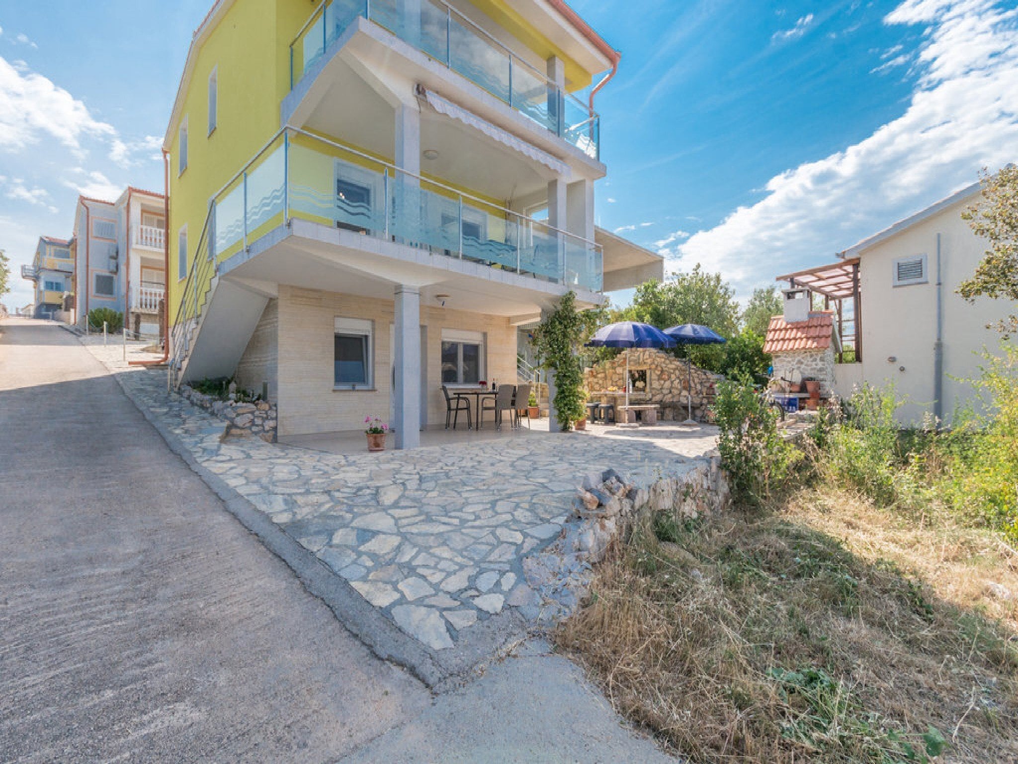 Apartmá Apartments Lilly - Two Bedroom Apartment with Terr