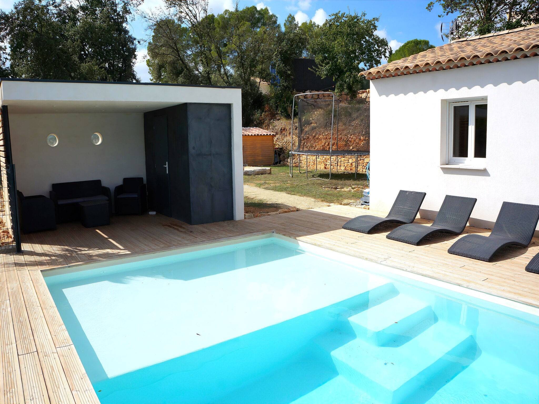   Villa Monnet