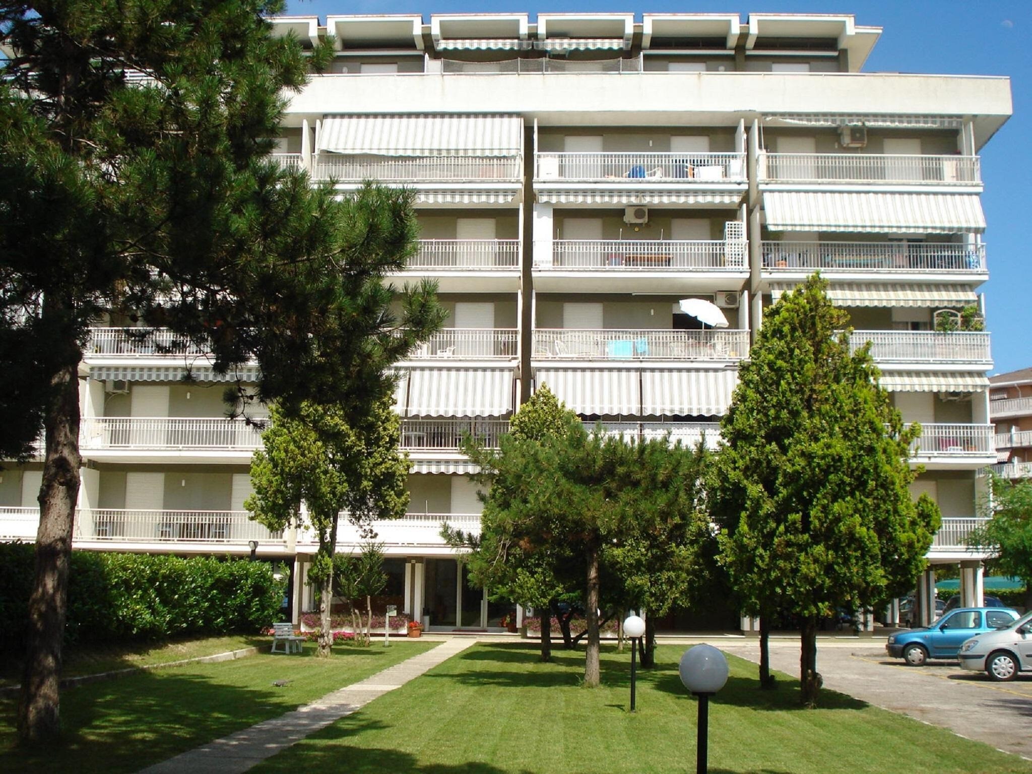Apartment Garden 26