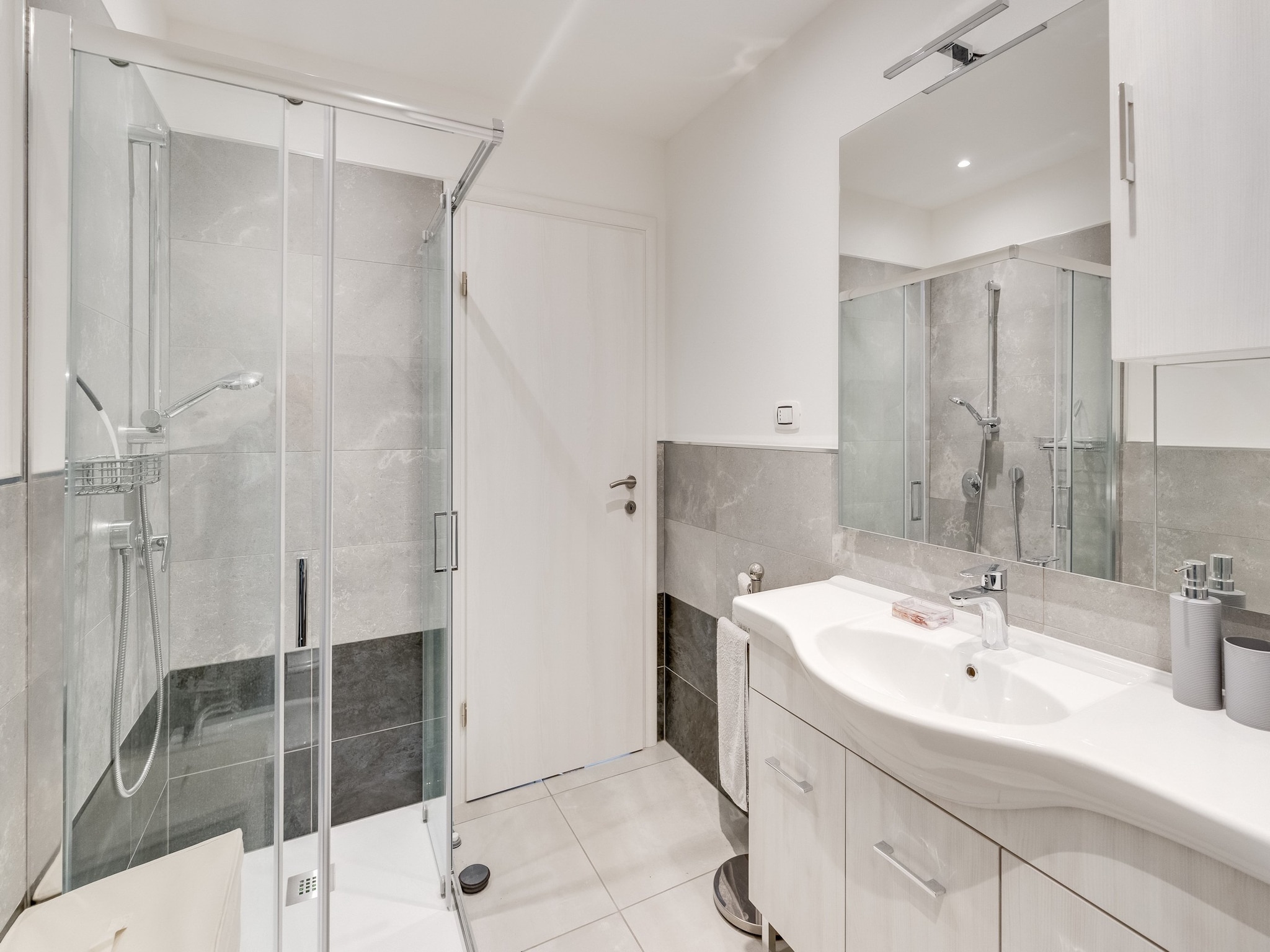 Ferienwohnung Apartment Baricevic - One Bedroom Apartment with B