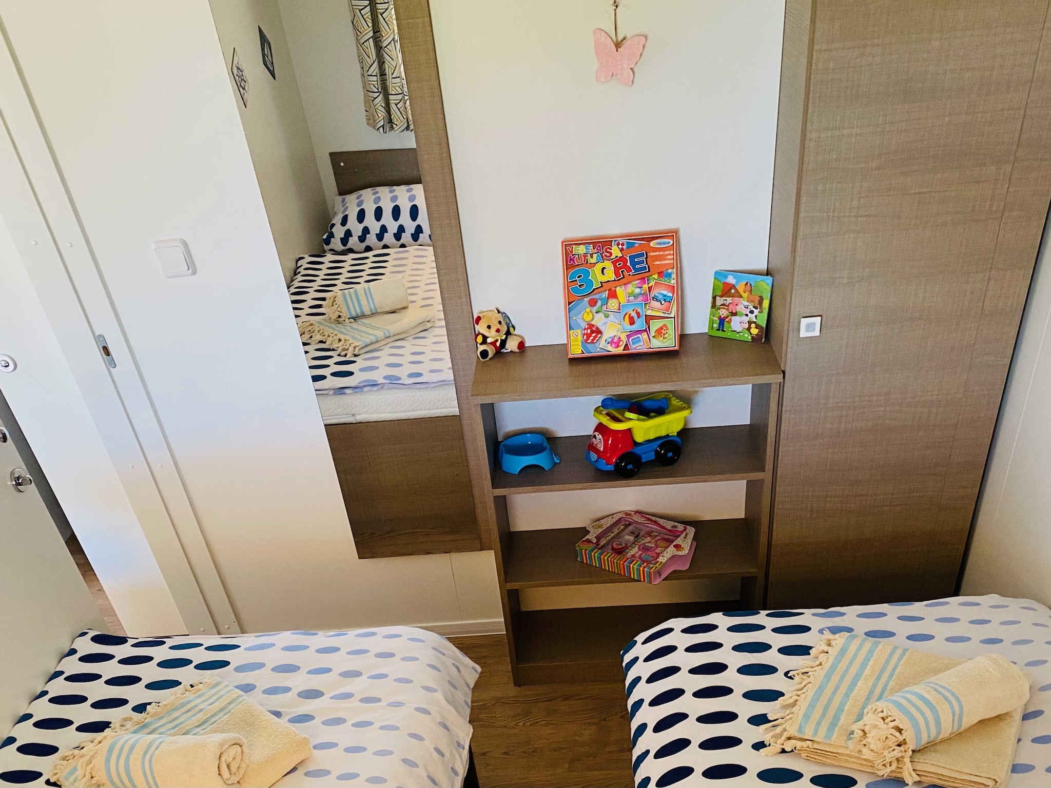 Apartmá Olive Tree Neo & Lino - Two Bedroom Mobile Home wi