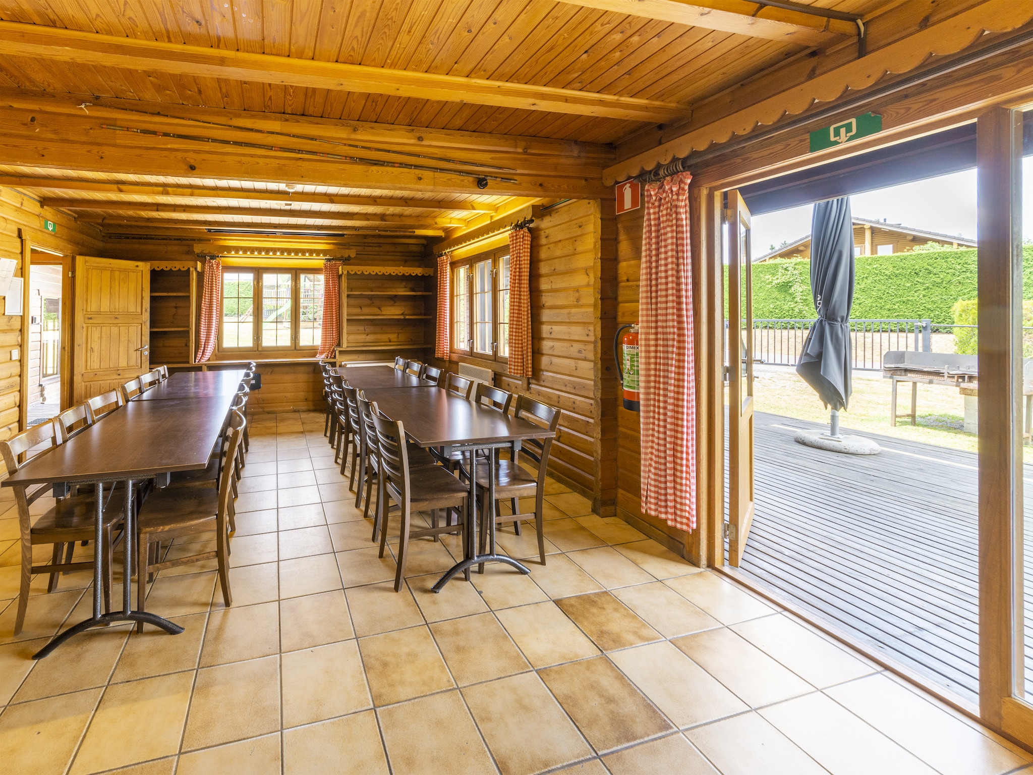   Chalet Suisse