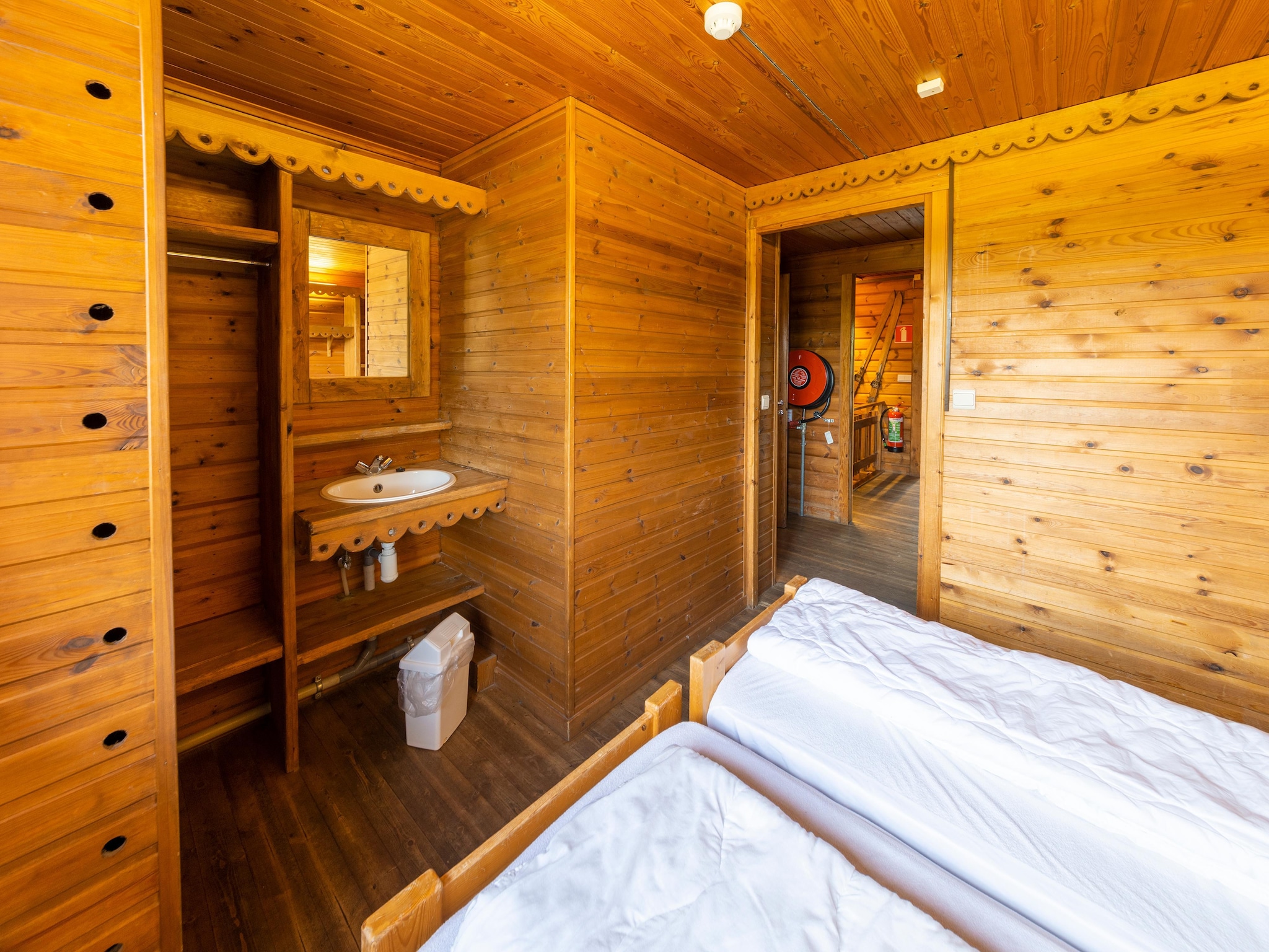   Chalet Suisse