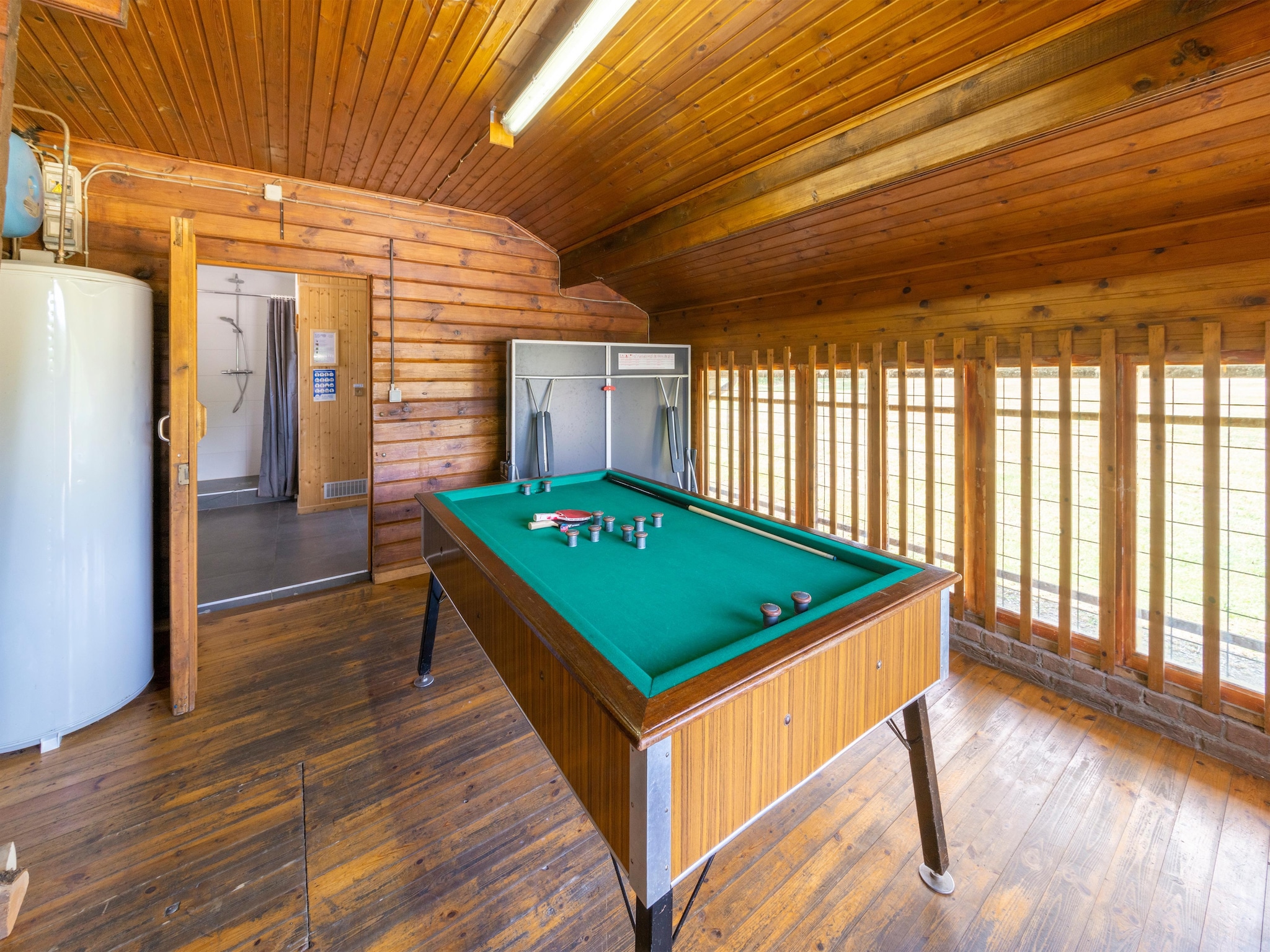   Chalet Suisse
