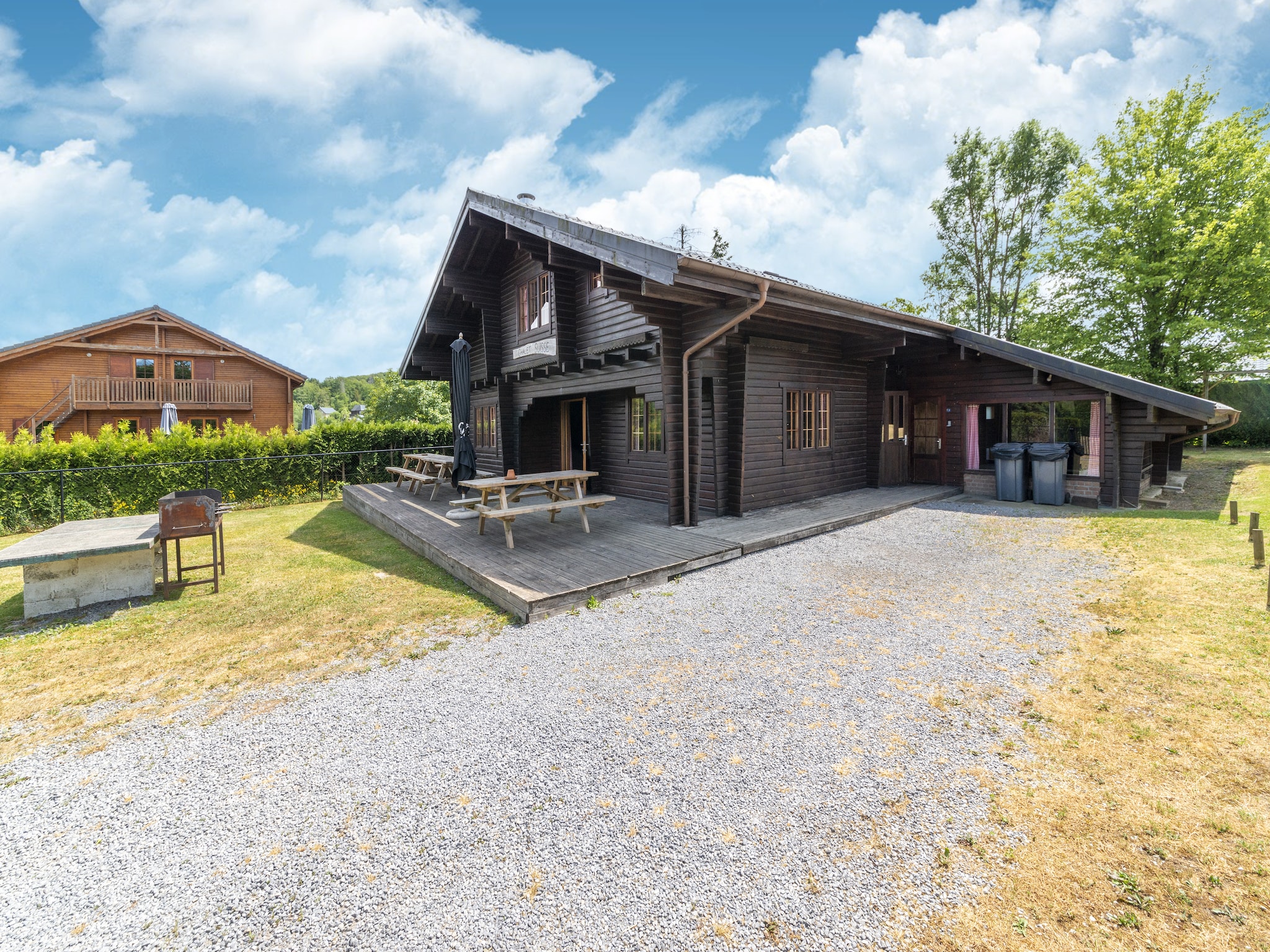   Chalet Suisse
