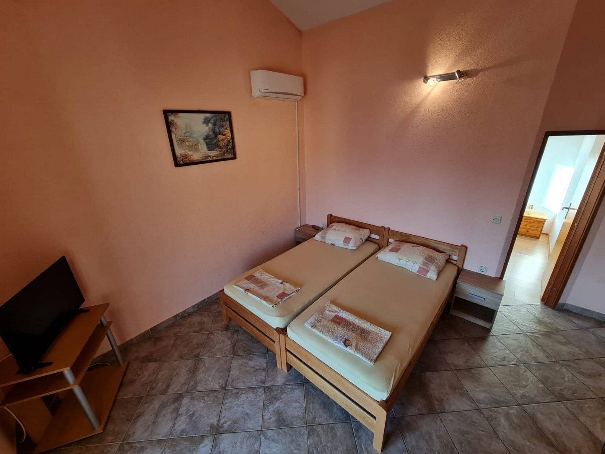 Apartmá Apartments Robi - One Bedroom Apartment with Terra