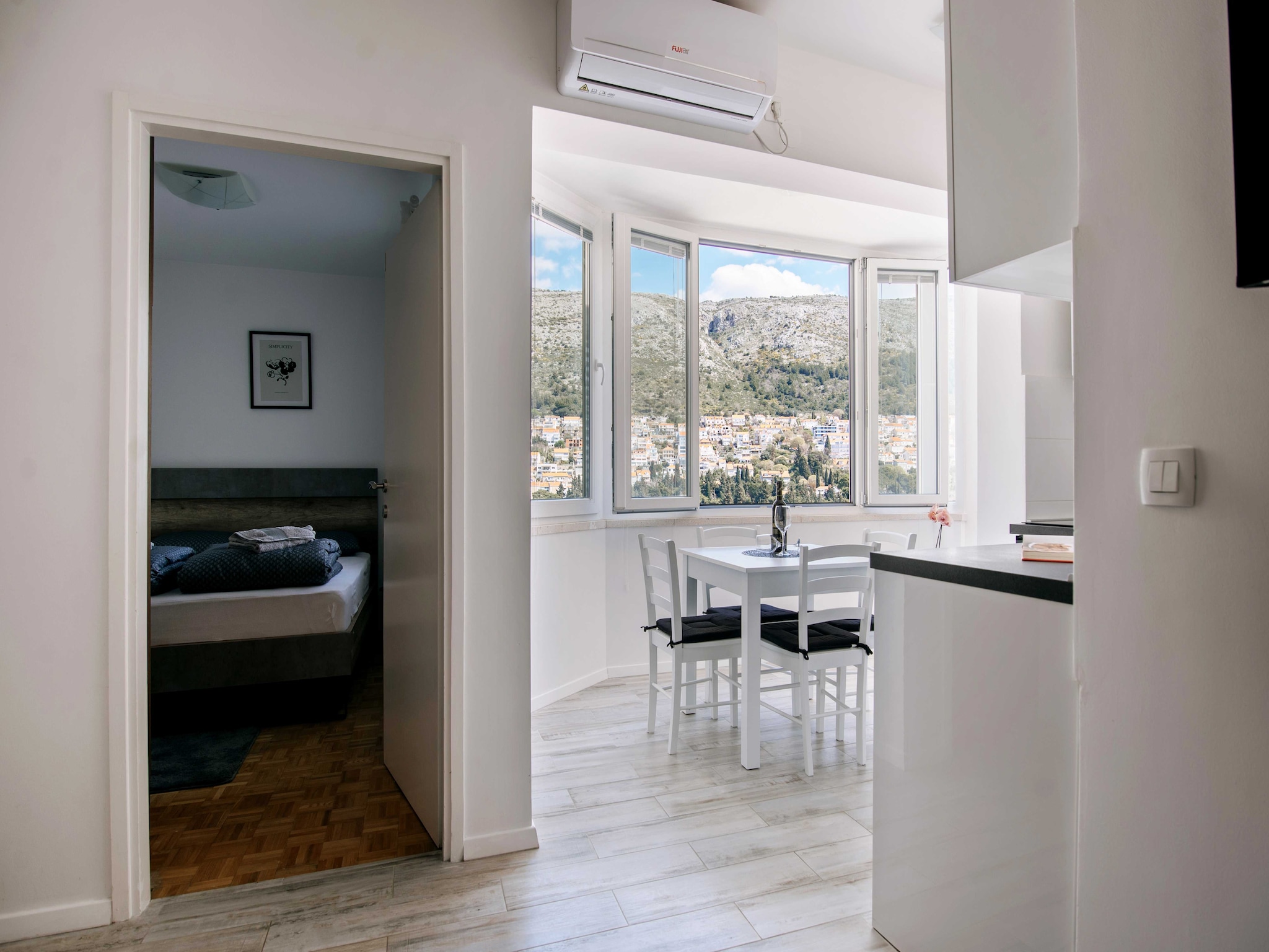 Apartmá Apartment Wanda - Two Bedroom Apartment with City