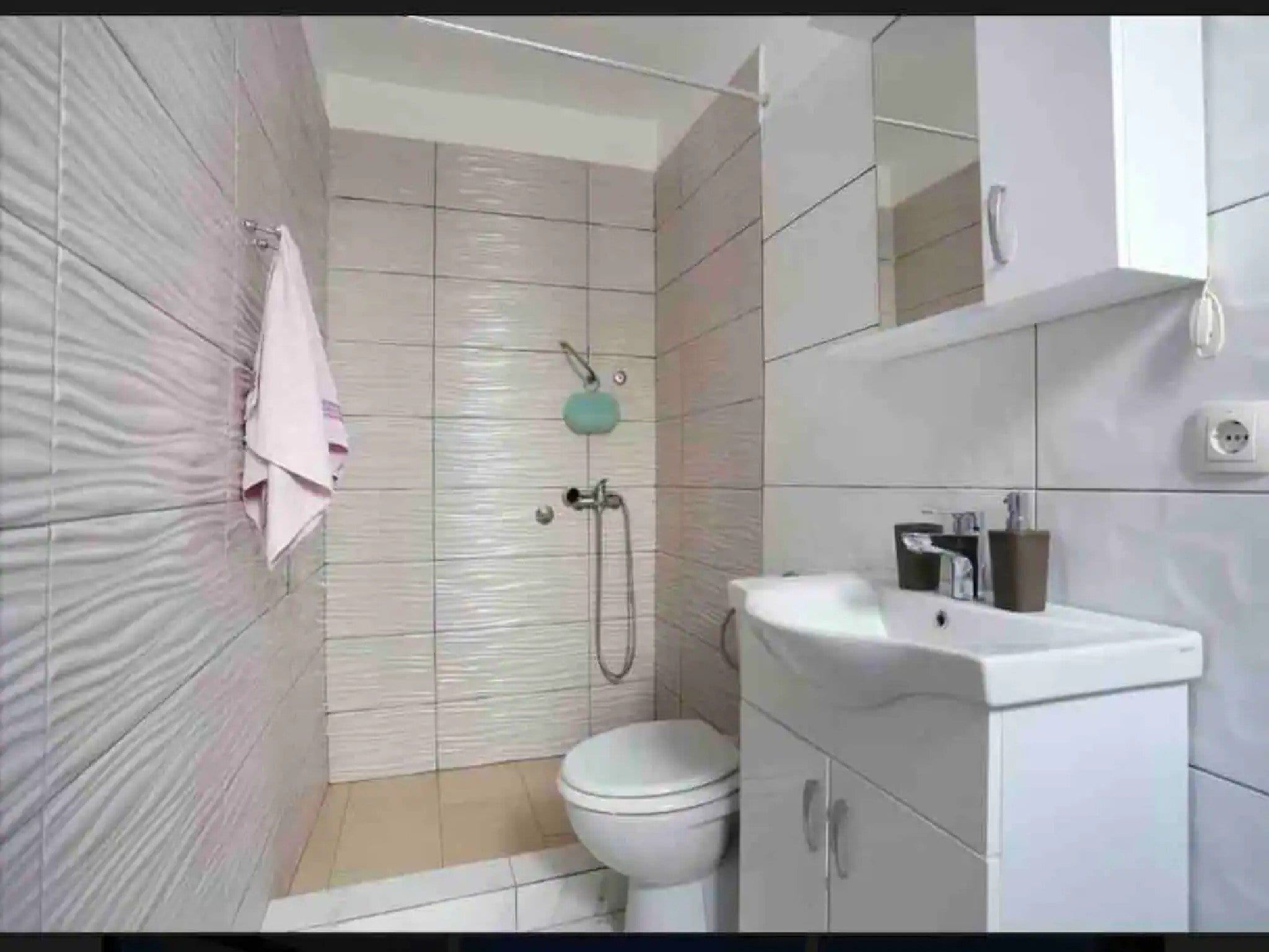   Seafront House Antonia - Two Bedroom Holiday Home