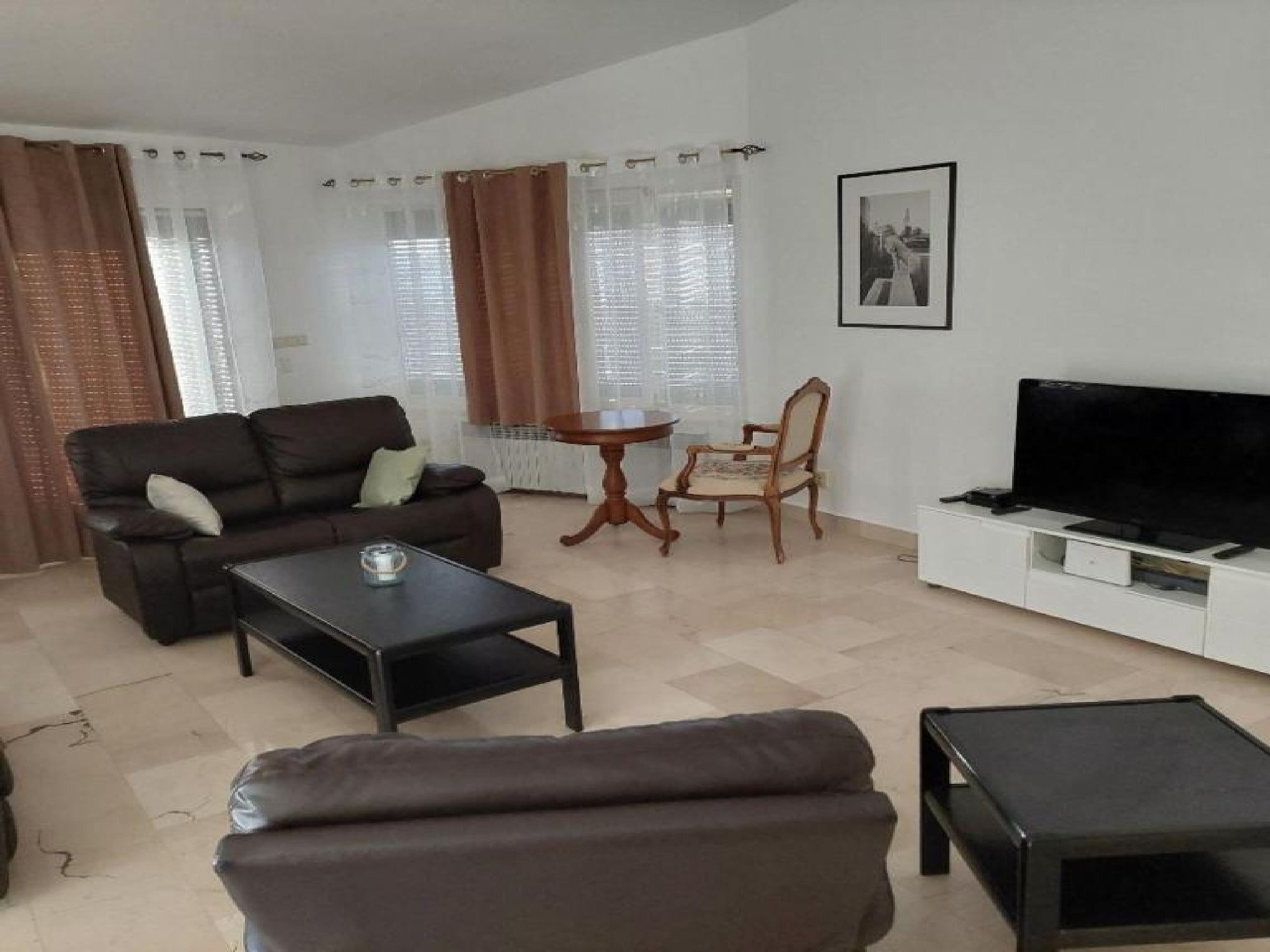 Apartmá Apartments Kozino - Three Bedroom Apartment with T