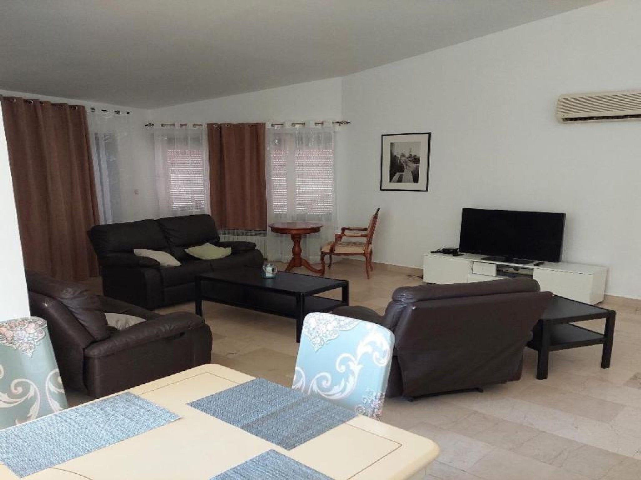 Apartmá Apartments Kozino - Three Bedroom Apartment with T