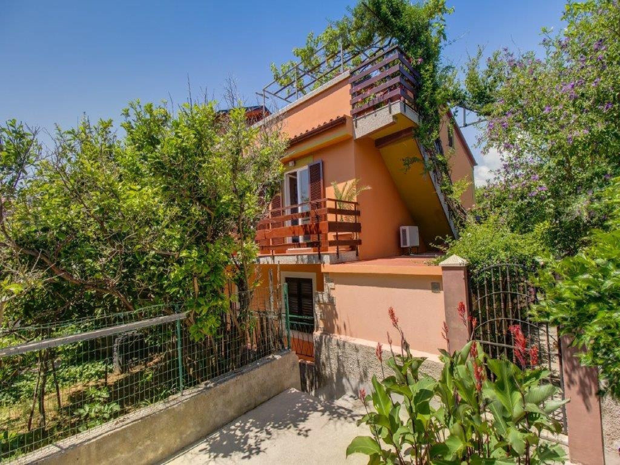 Apartmá Apartment Blamax - Three Bedroom Apartment with Te