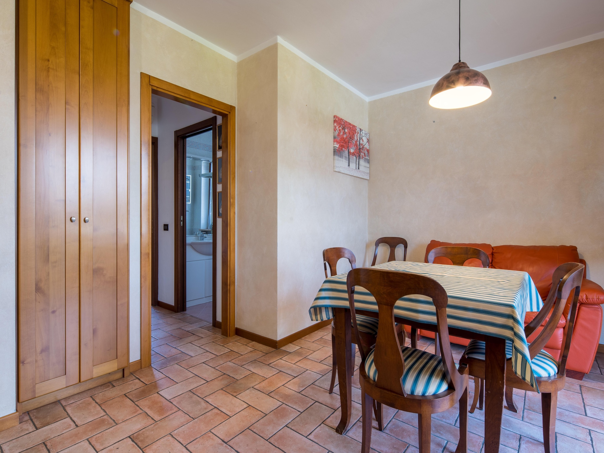   Casara F10