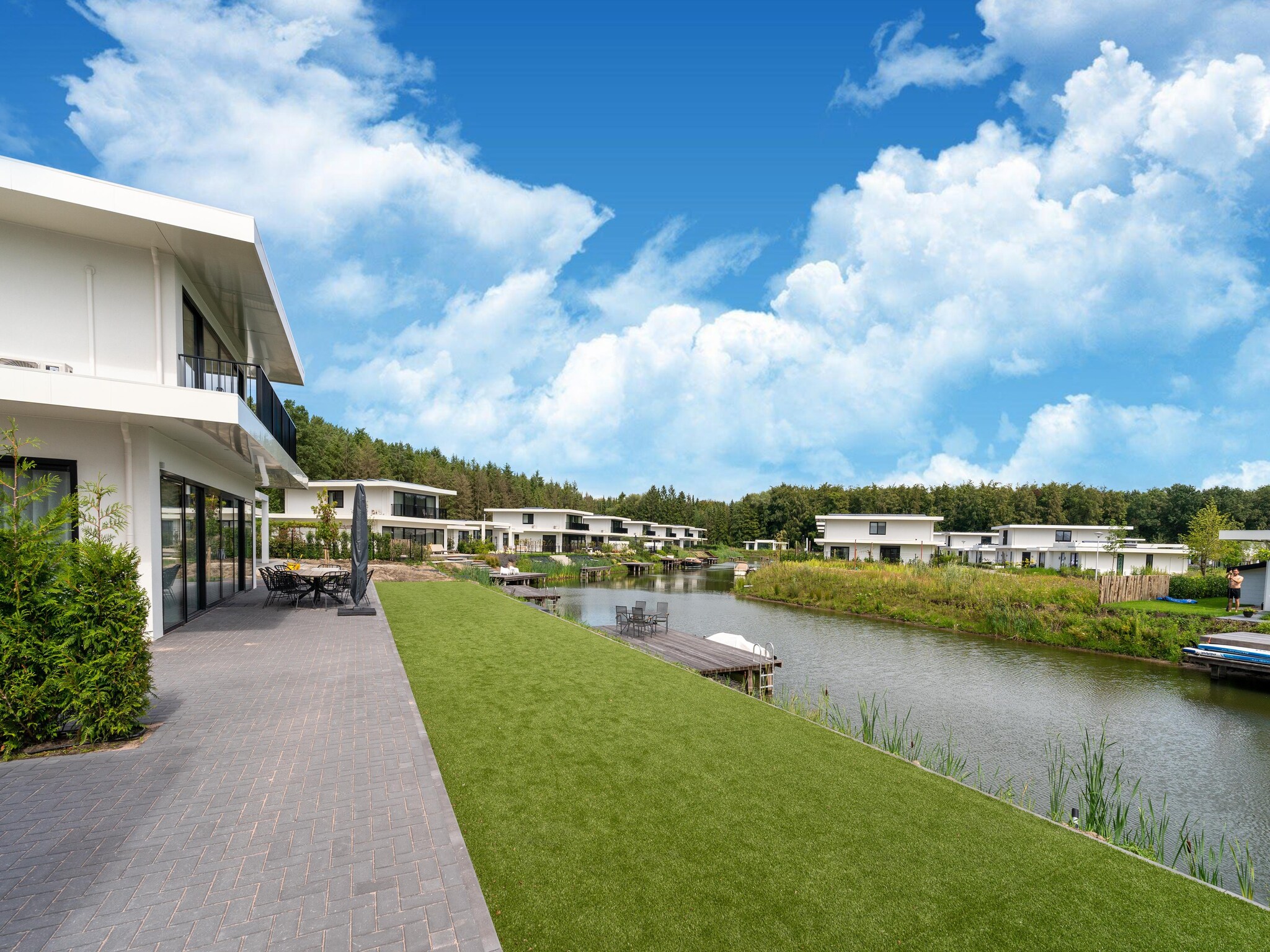   Combi watervillas 553 and 554