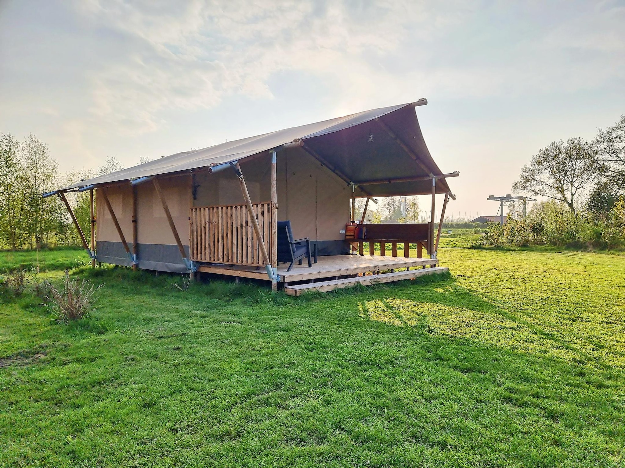   Luxe glamping met badkamer 2