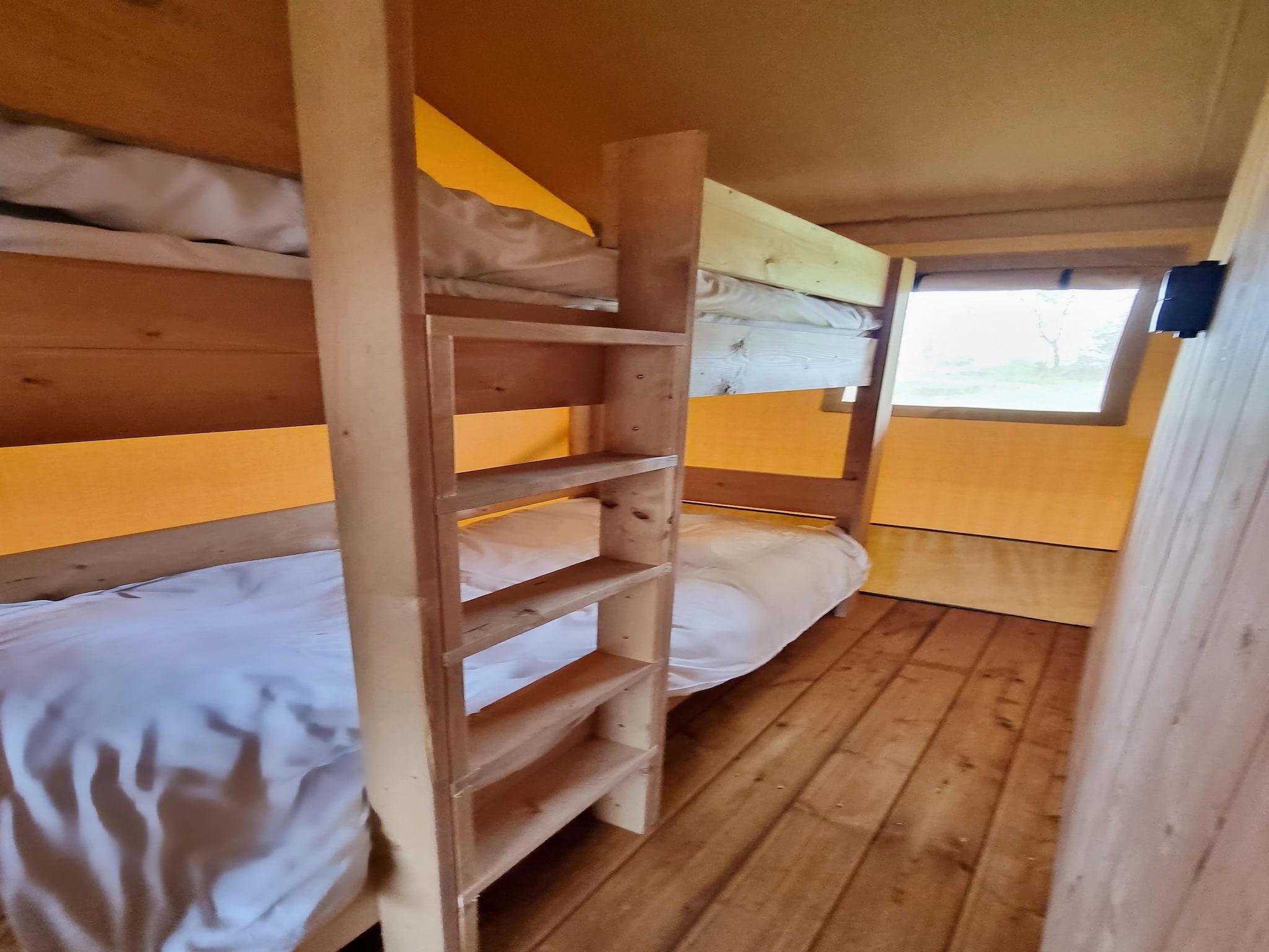   Luxe glamping met badkamer 2