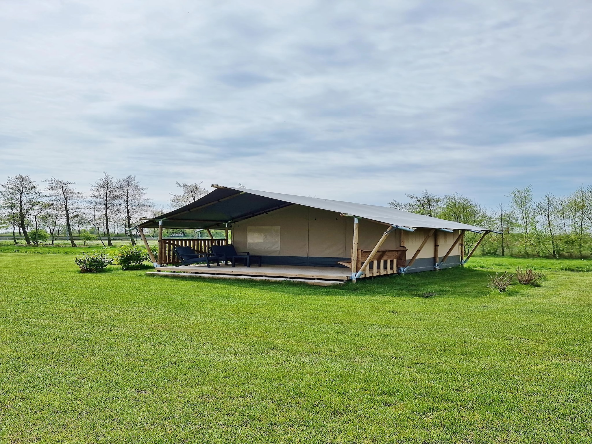   Luxe glamping met badkamer 2