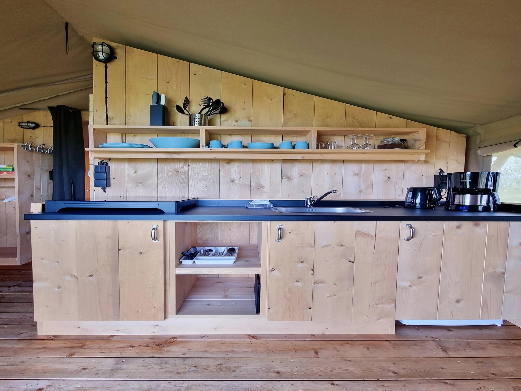   Luxe glamping met badkamer 2