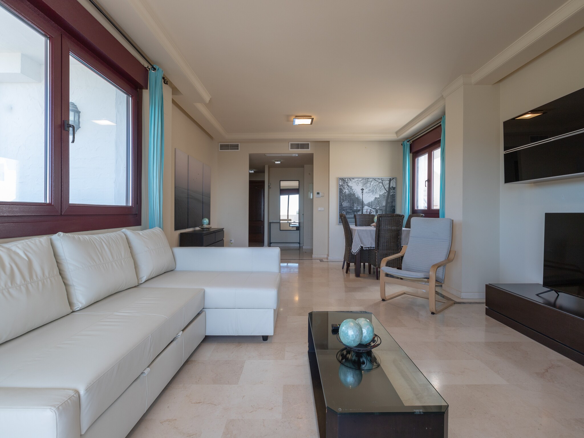   Bahia Casares 4