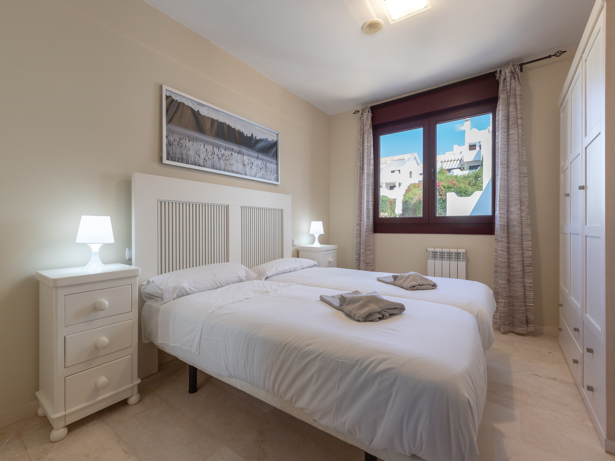   Bahia Casares 4