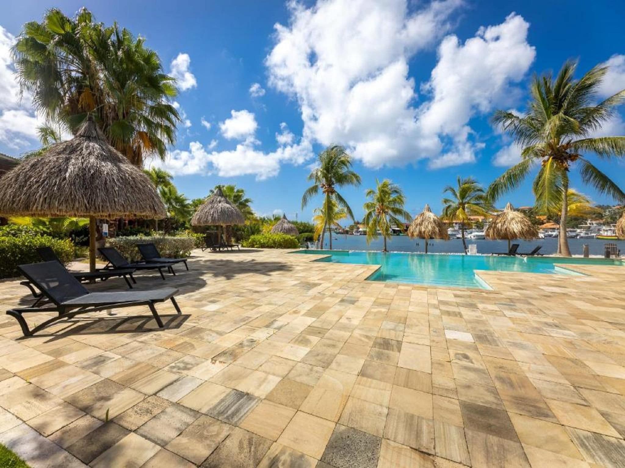   Spanish Water Apartment