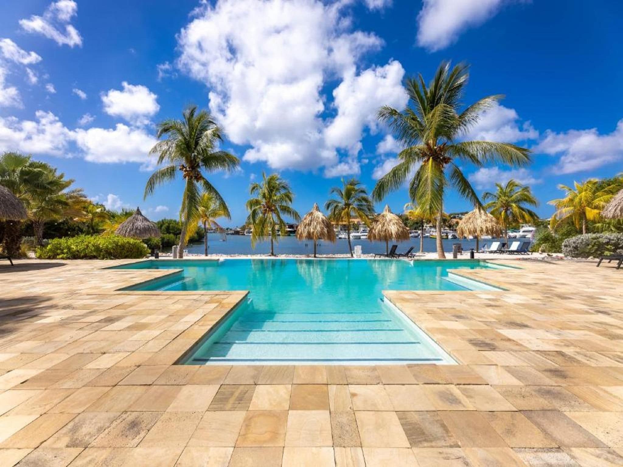   Spanish Water Apartment