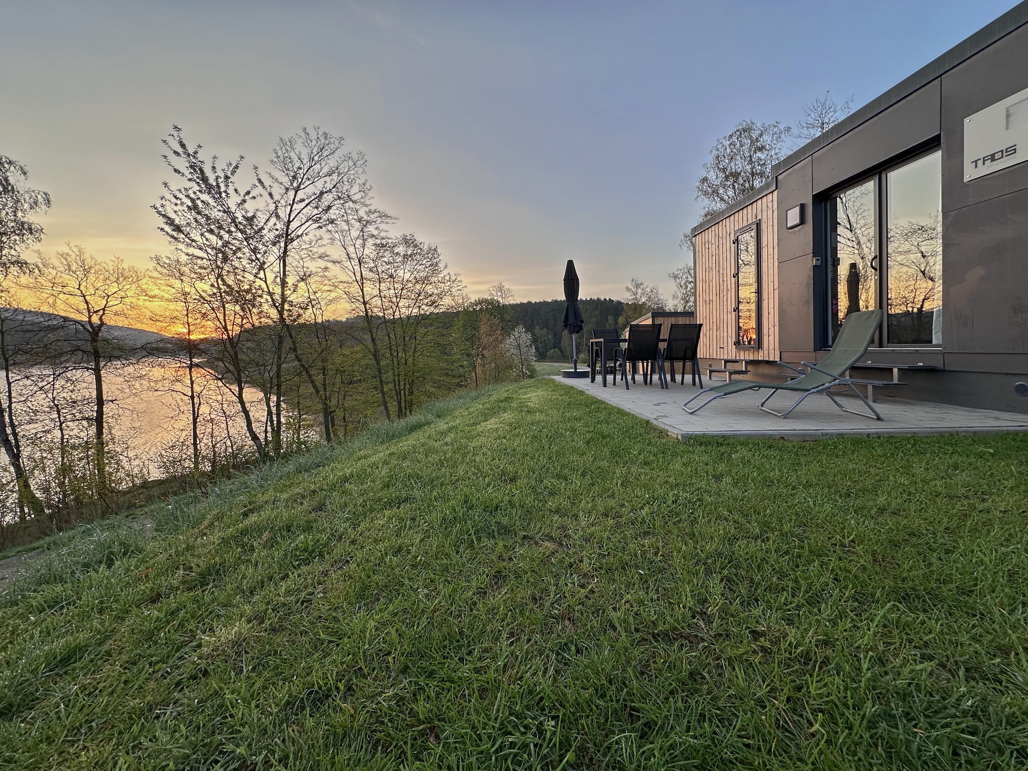   FERIENDORF SEEBLICK - Tiny Chalet am Eixendorfer S
