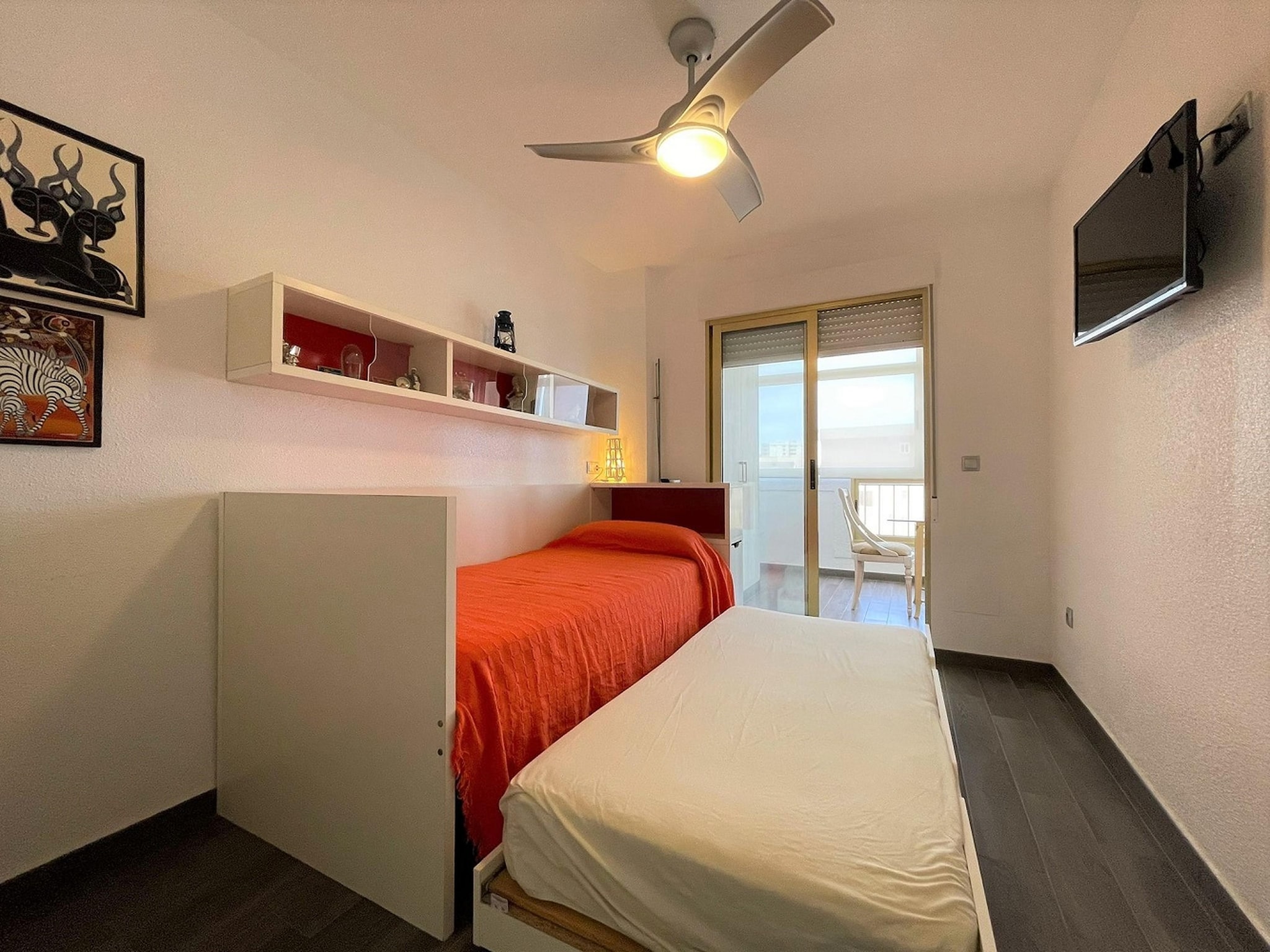   Apartamento con piscina frente al mar en La Manga