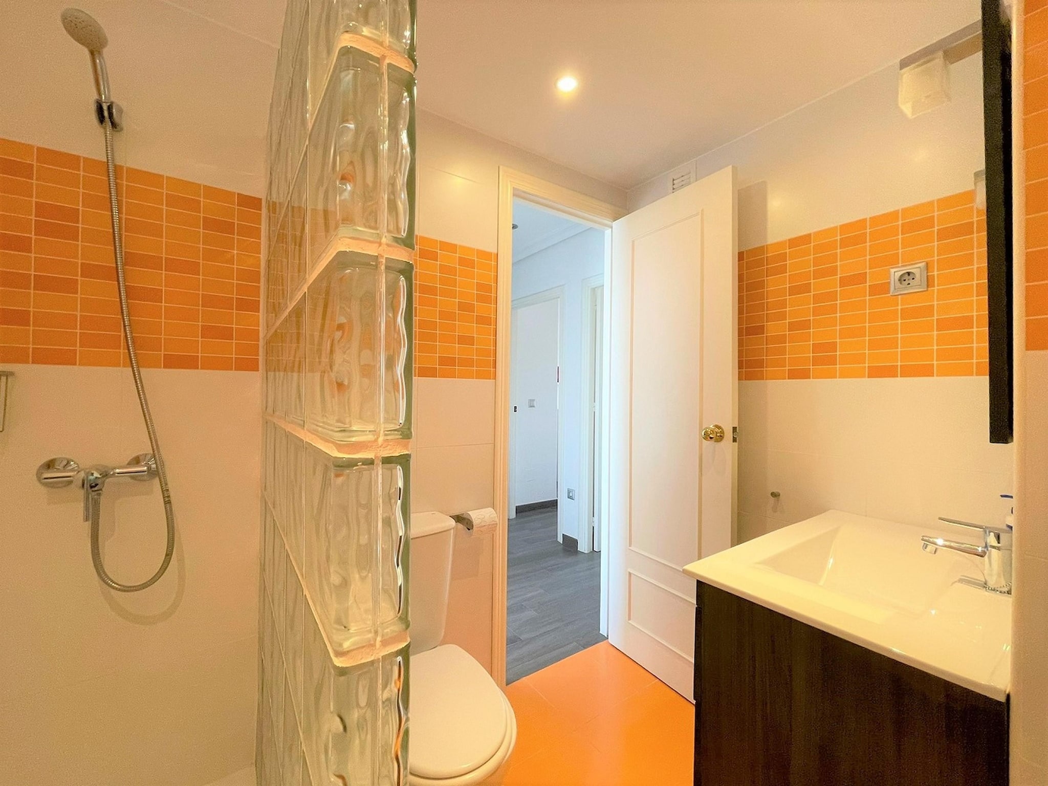   Apartamento con piscina frente al mar en La Manga